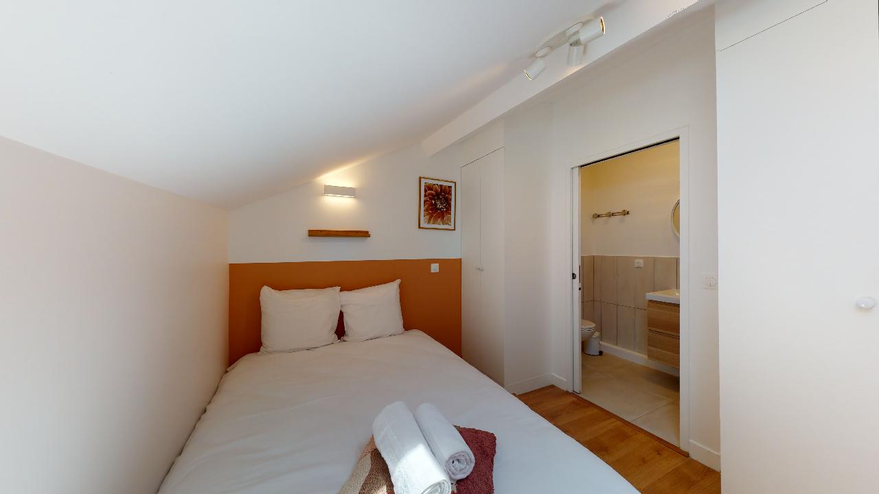  Room For One Person - 8  -  Dahlia  - Gallery -  2