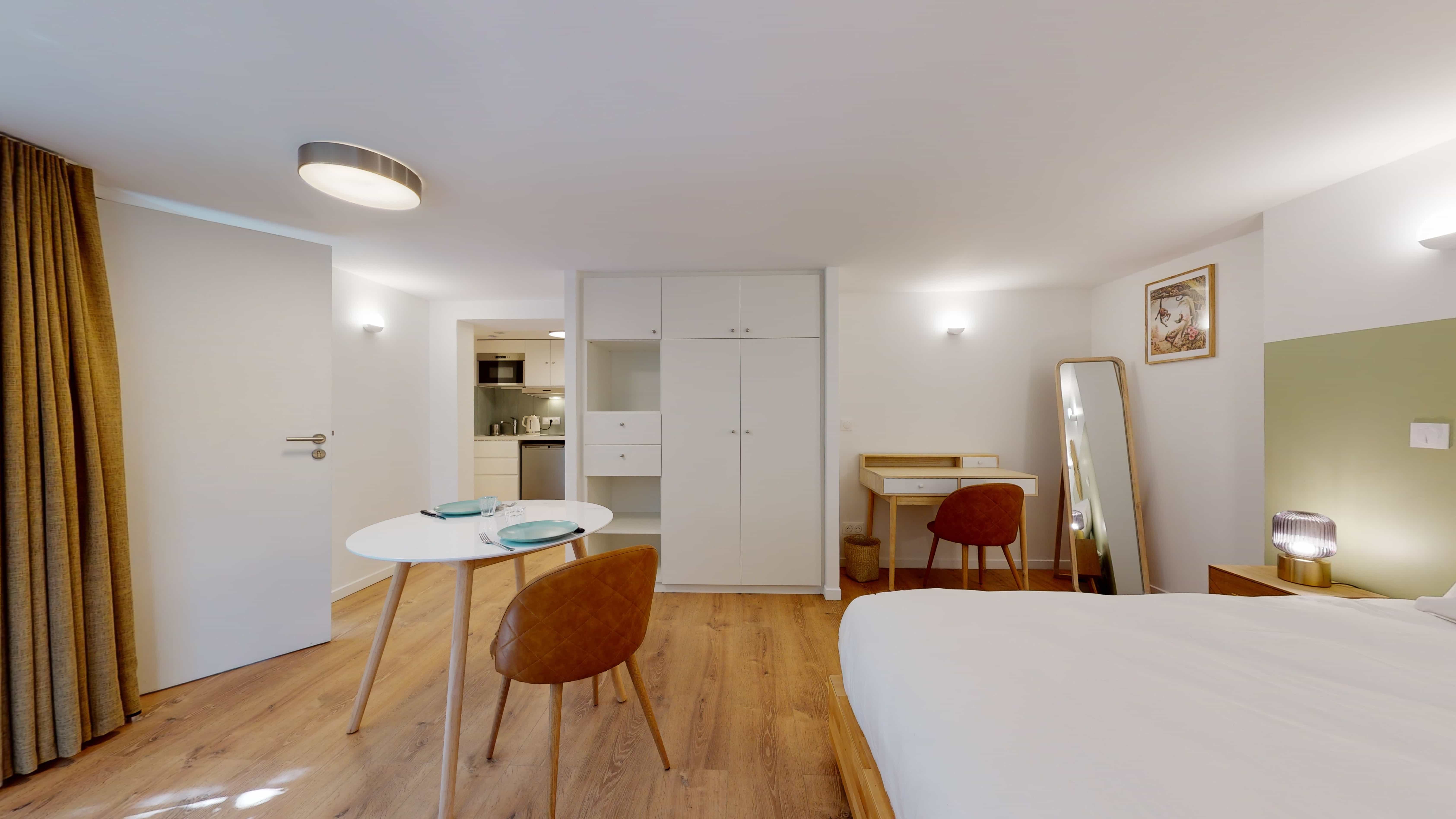 Studio For Two People - 1 - Jane - Gallery - 1
