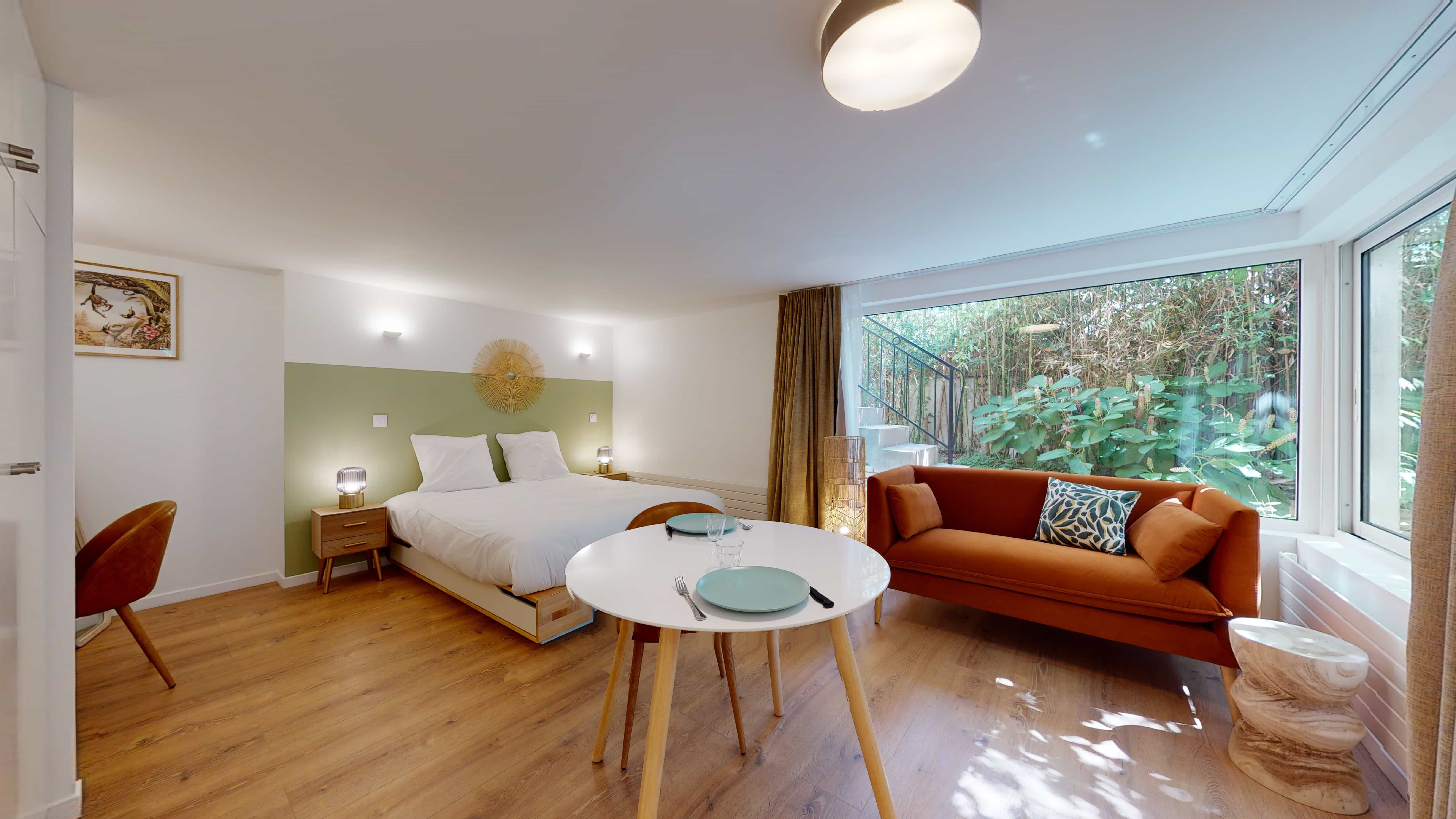 Studio For Two People - 1 - Jane - Gallery - 4