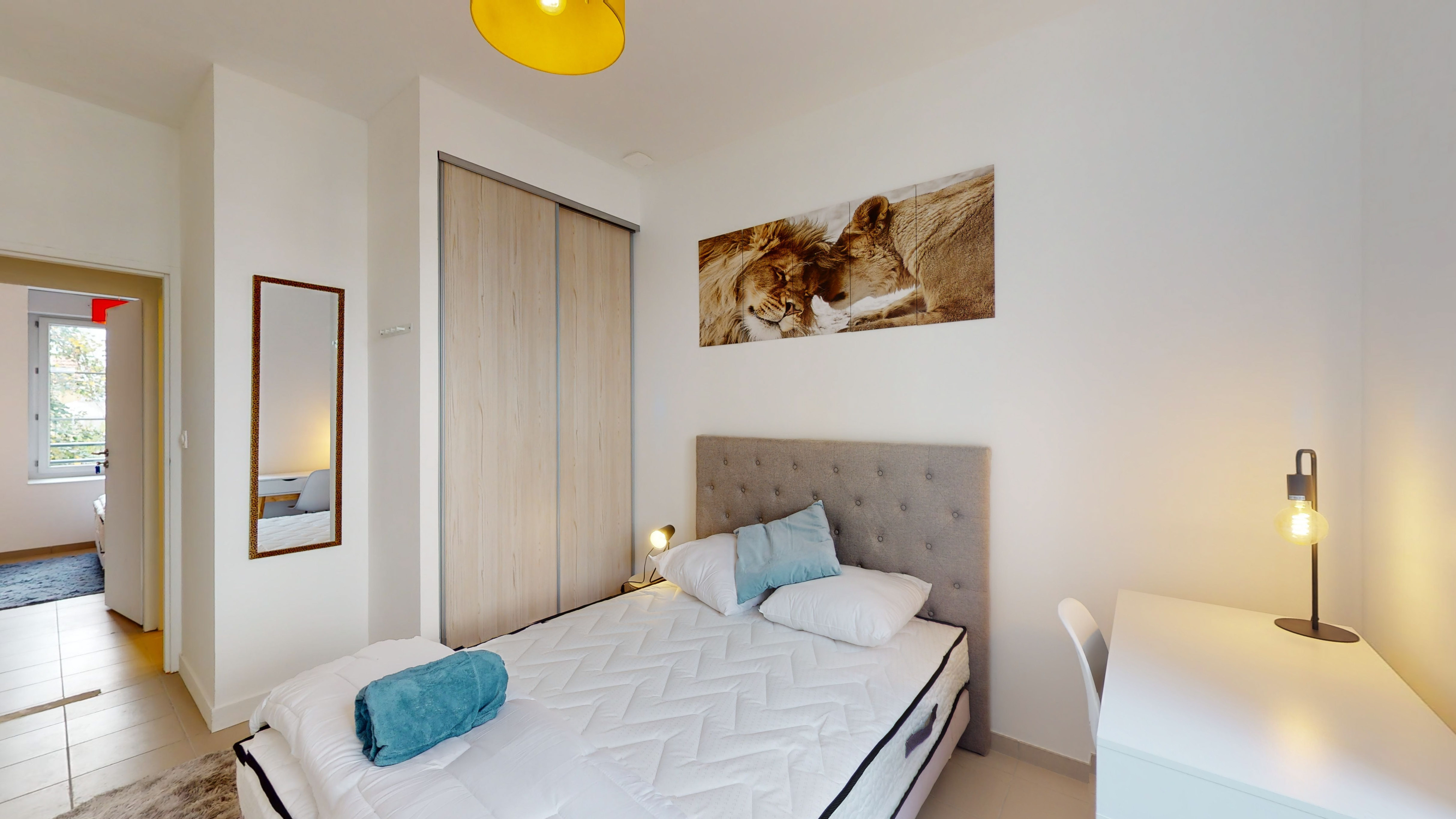 Room For One Person - 6 - Esme - Gallery - 1