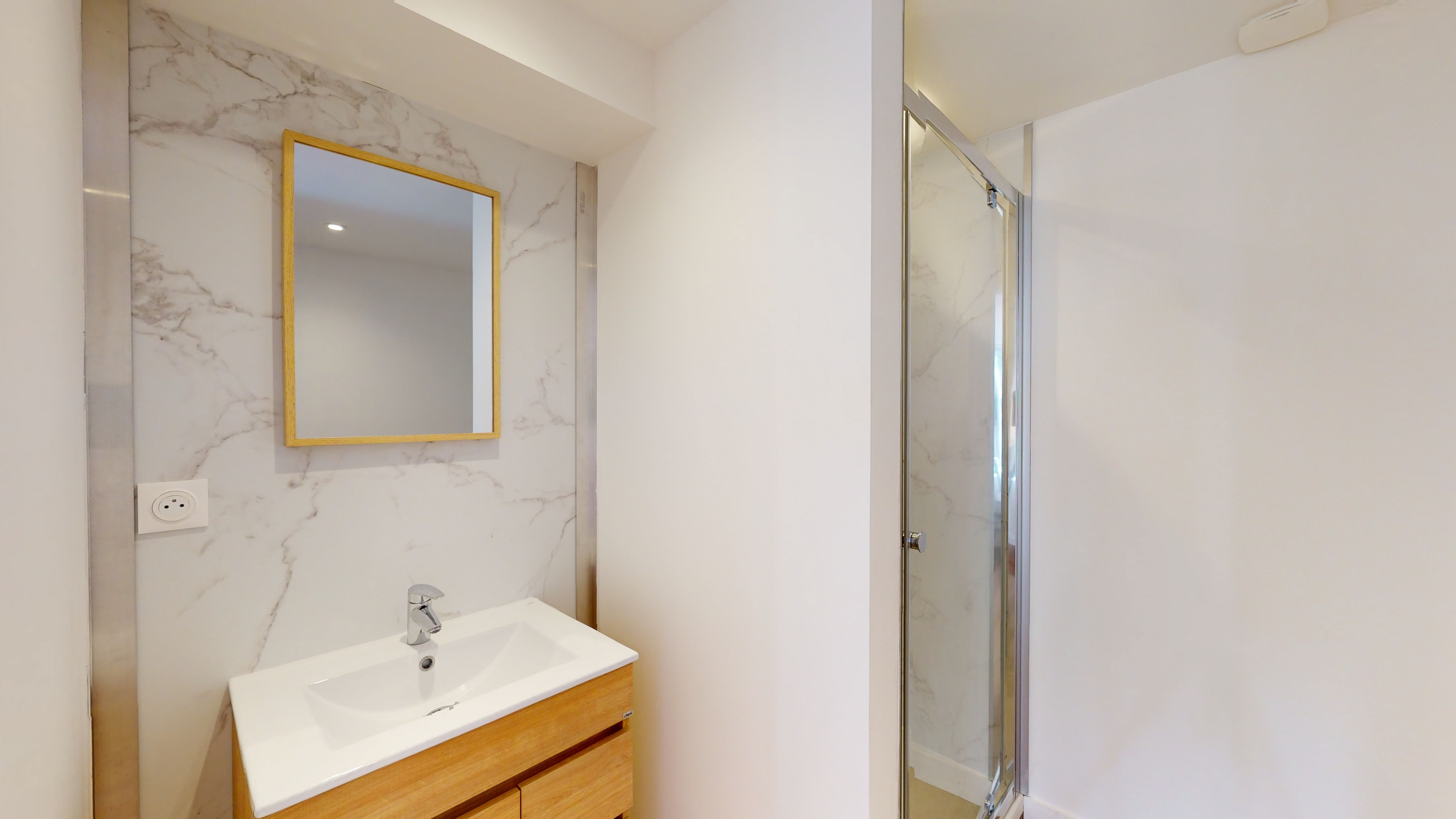 Room For One Person - 3 - Esme - Gallery - 4