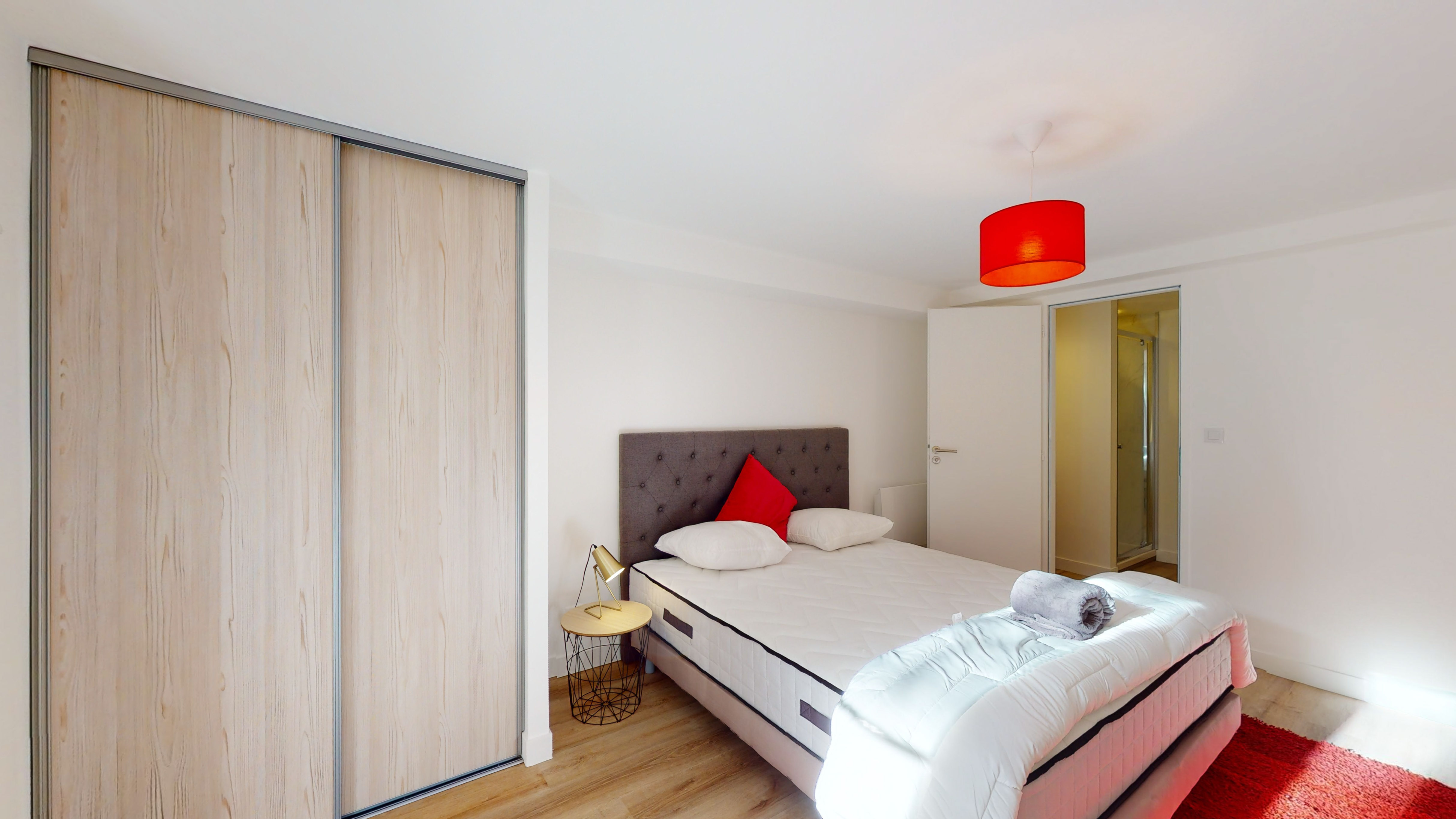 Room For One Person - 3 - Esme - Gallery - 2