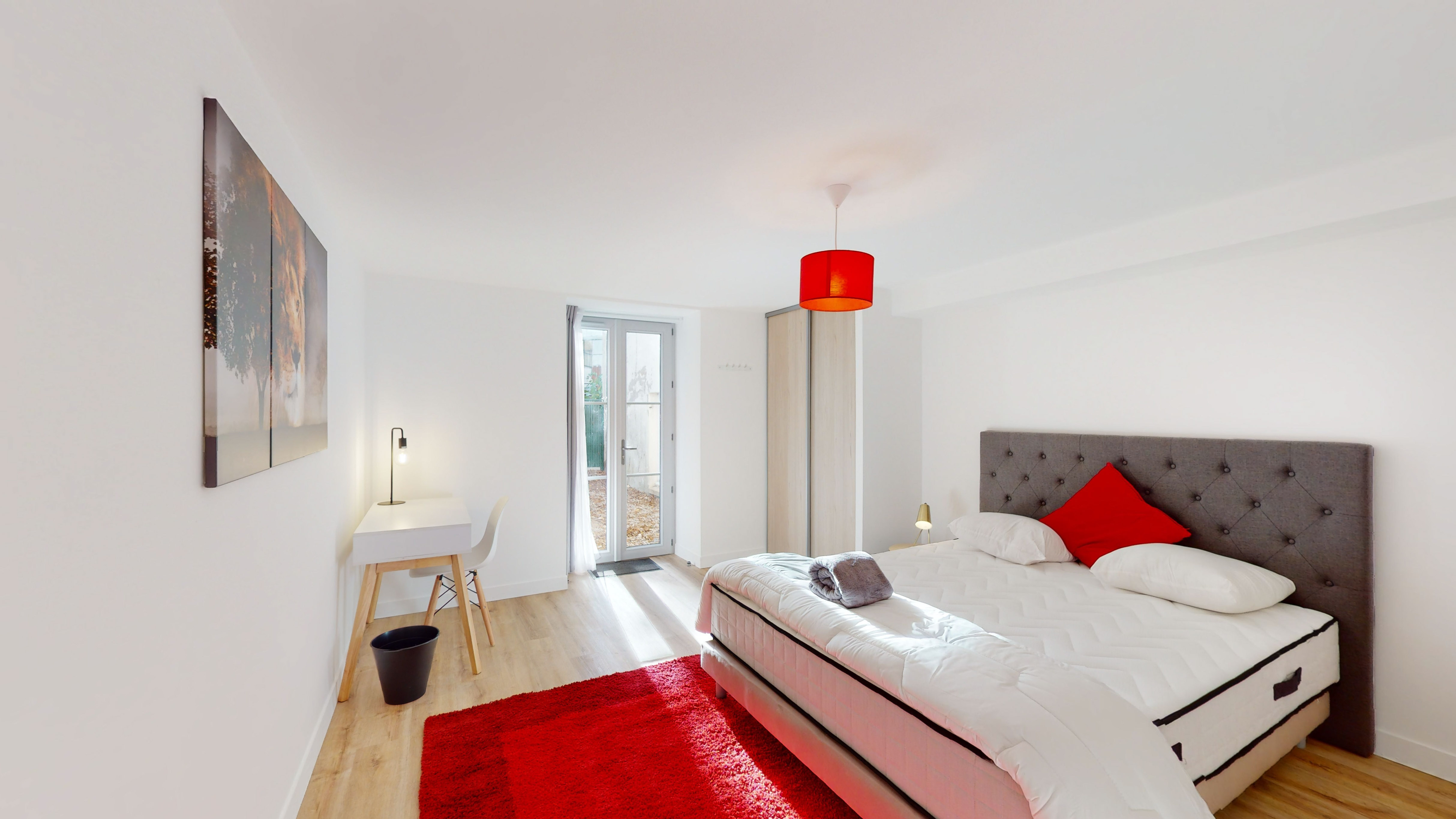 Room For One Person - 3 - Esme - Gallery - 1