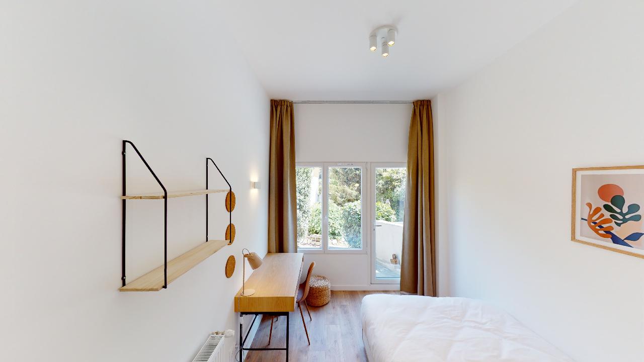 Studio For 1 Person - 3 - 2