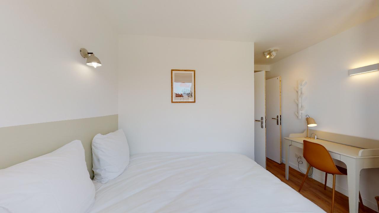 Room For 1 Person - 7 - 2