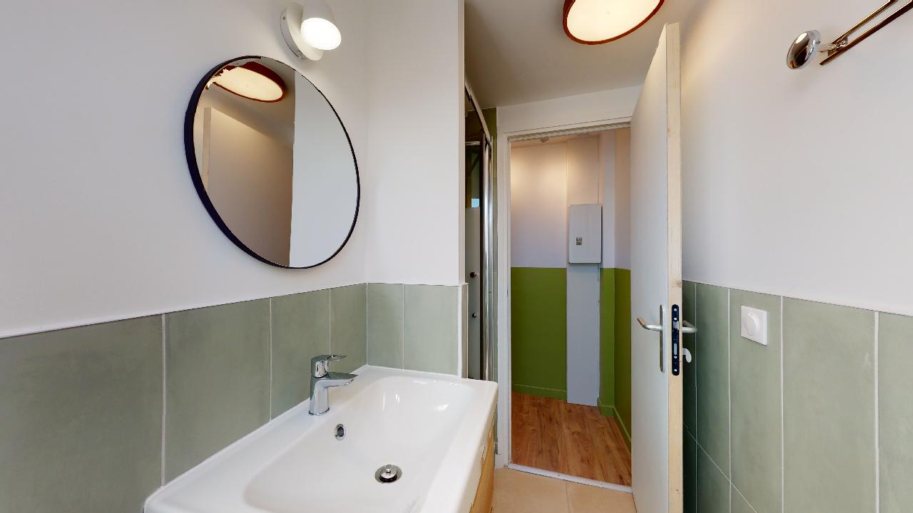 Room For 1 Person - 9 - 5