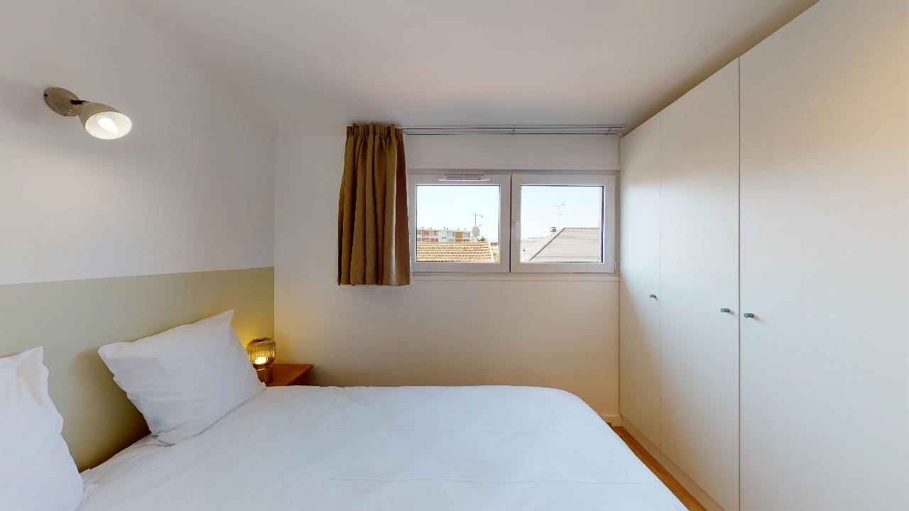 Room For 1 Person - 10 - 1