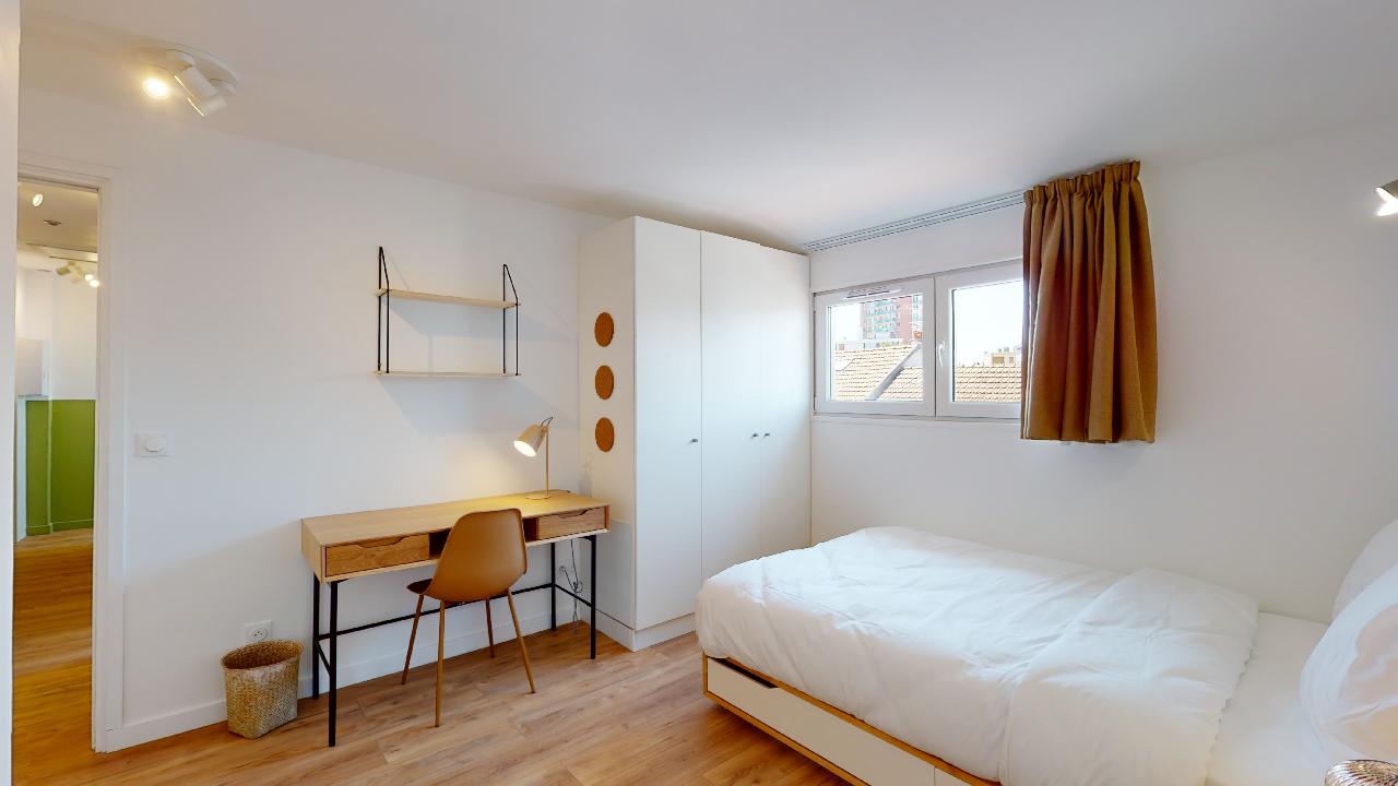Room For 1 Person - 11 - 4