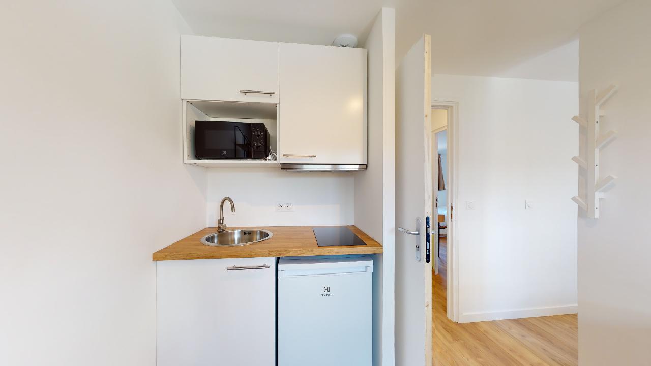 Studio For Two People - 12 - 1