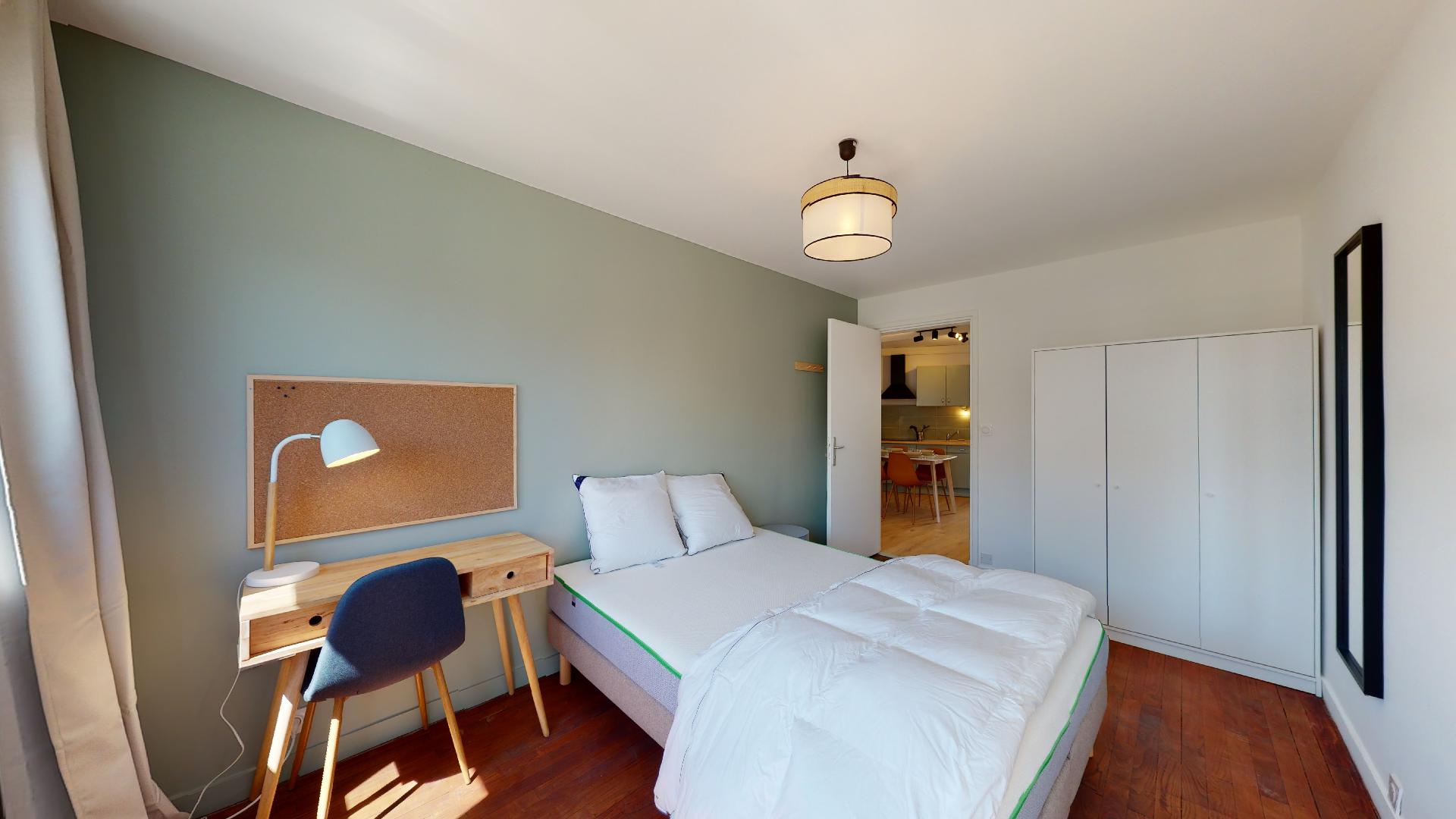 Room 4 - 1