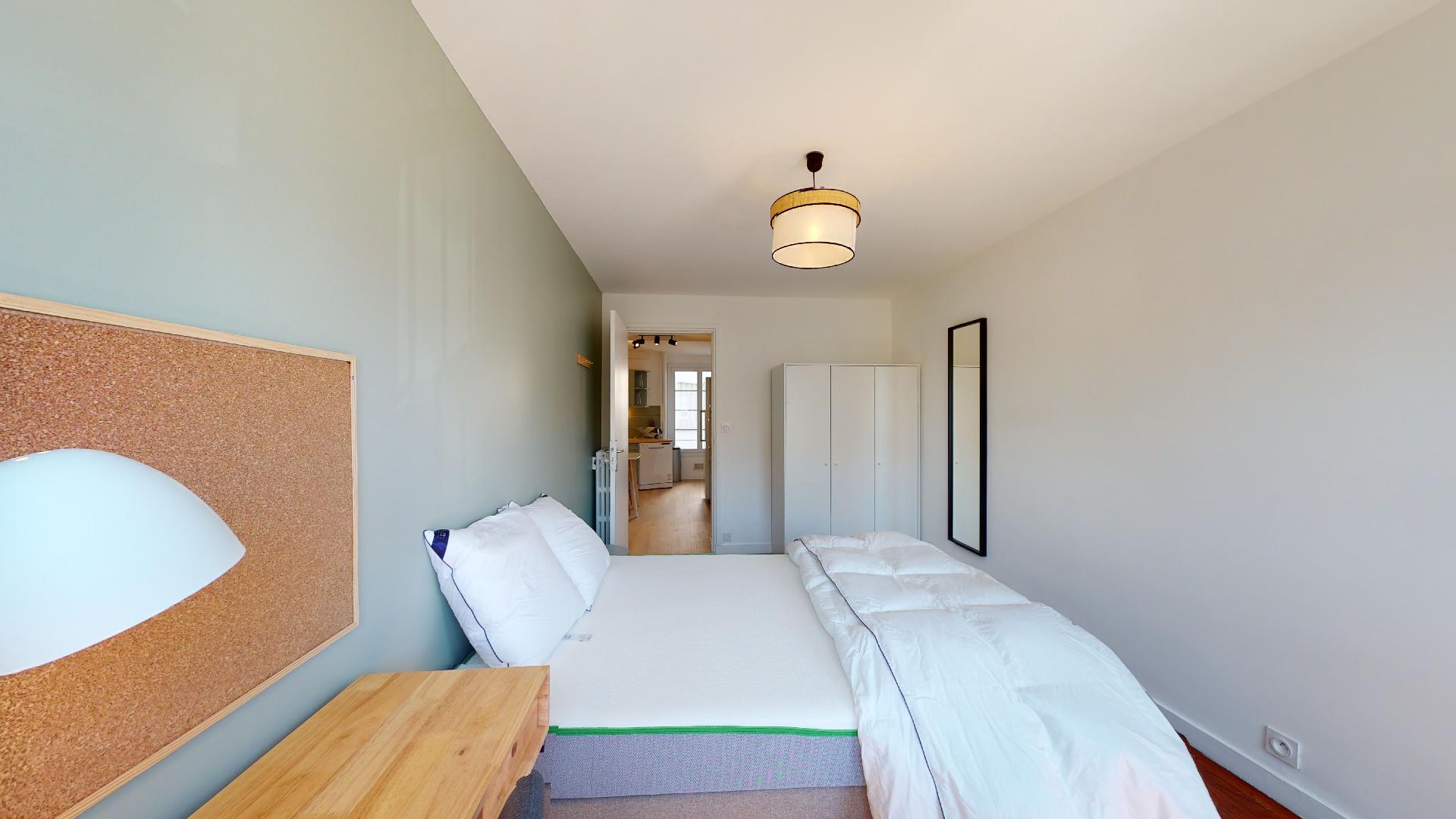 Room 4 - 3