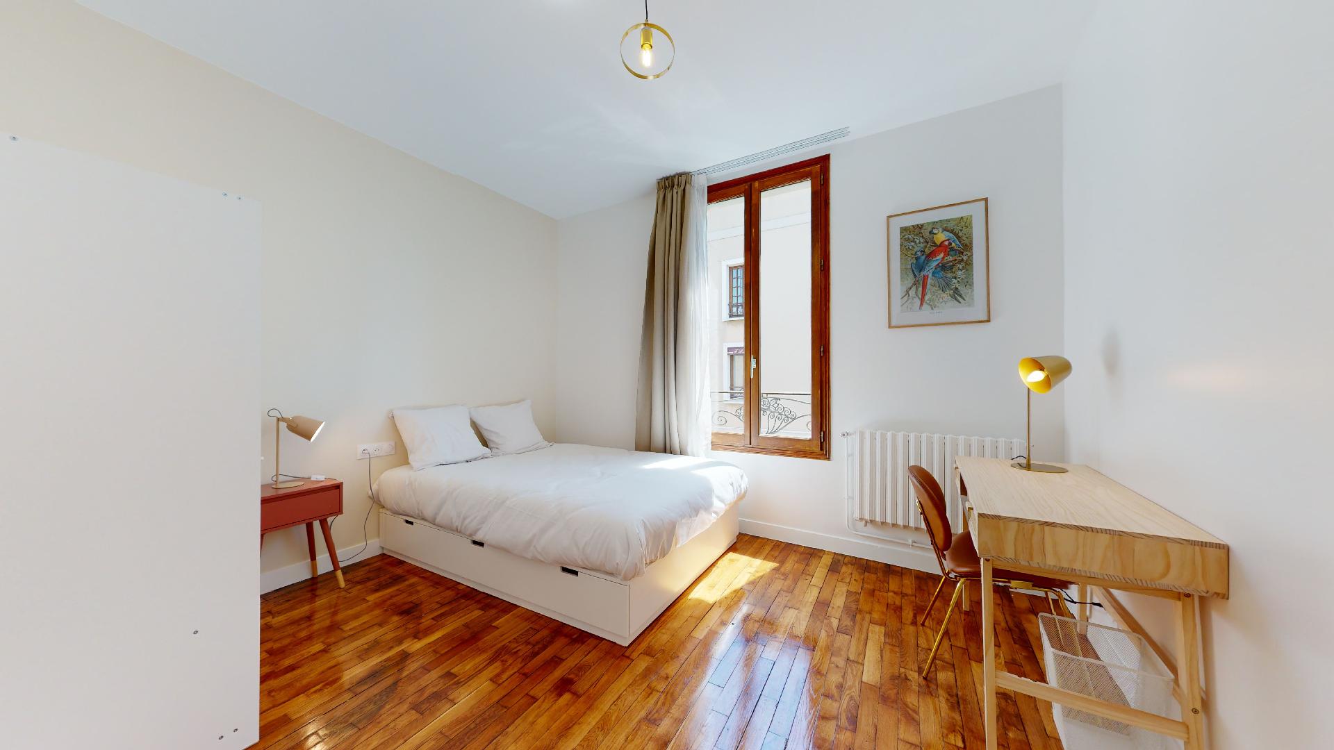 Room For 1 Person With Shared Bathroom - 7 - 2