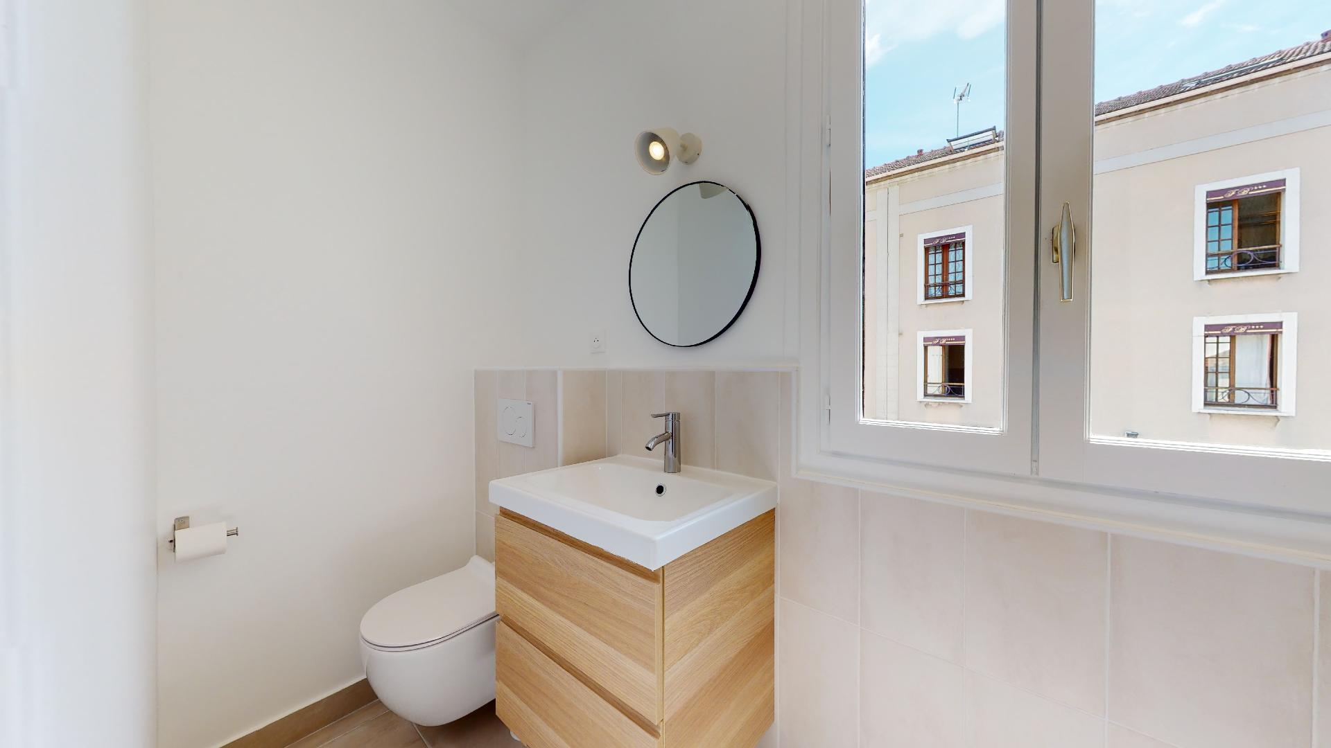 Room For 1 Person With Private Bathroom - 8 - 4