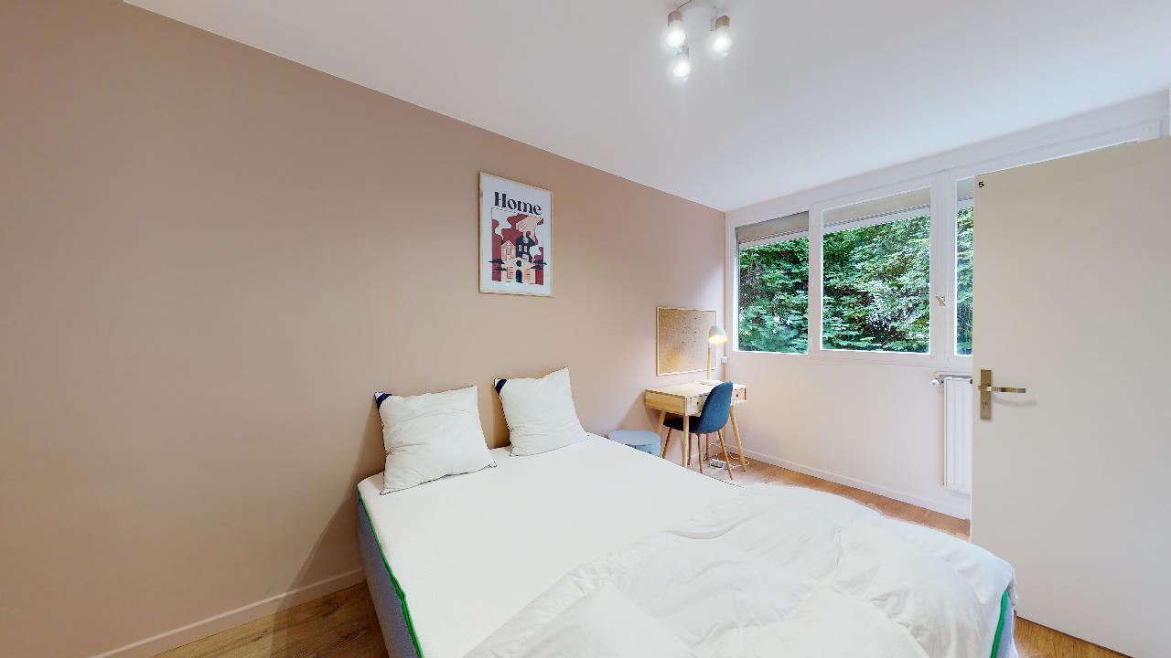 Room 5 - 3