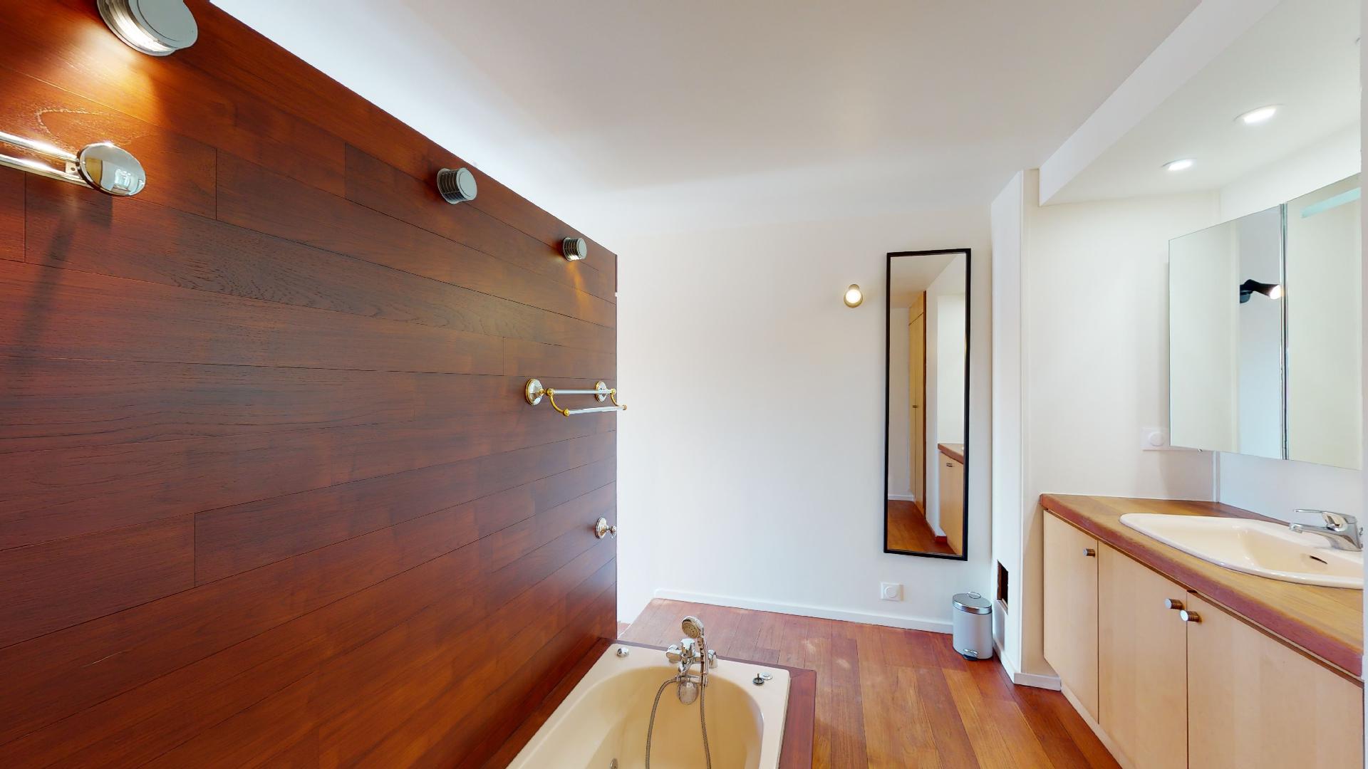  Room 1  -  Lille Mormal  - Gallery -  5