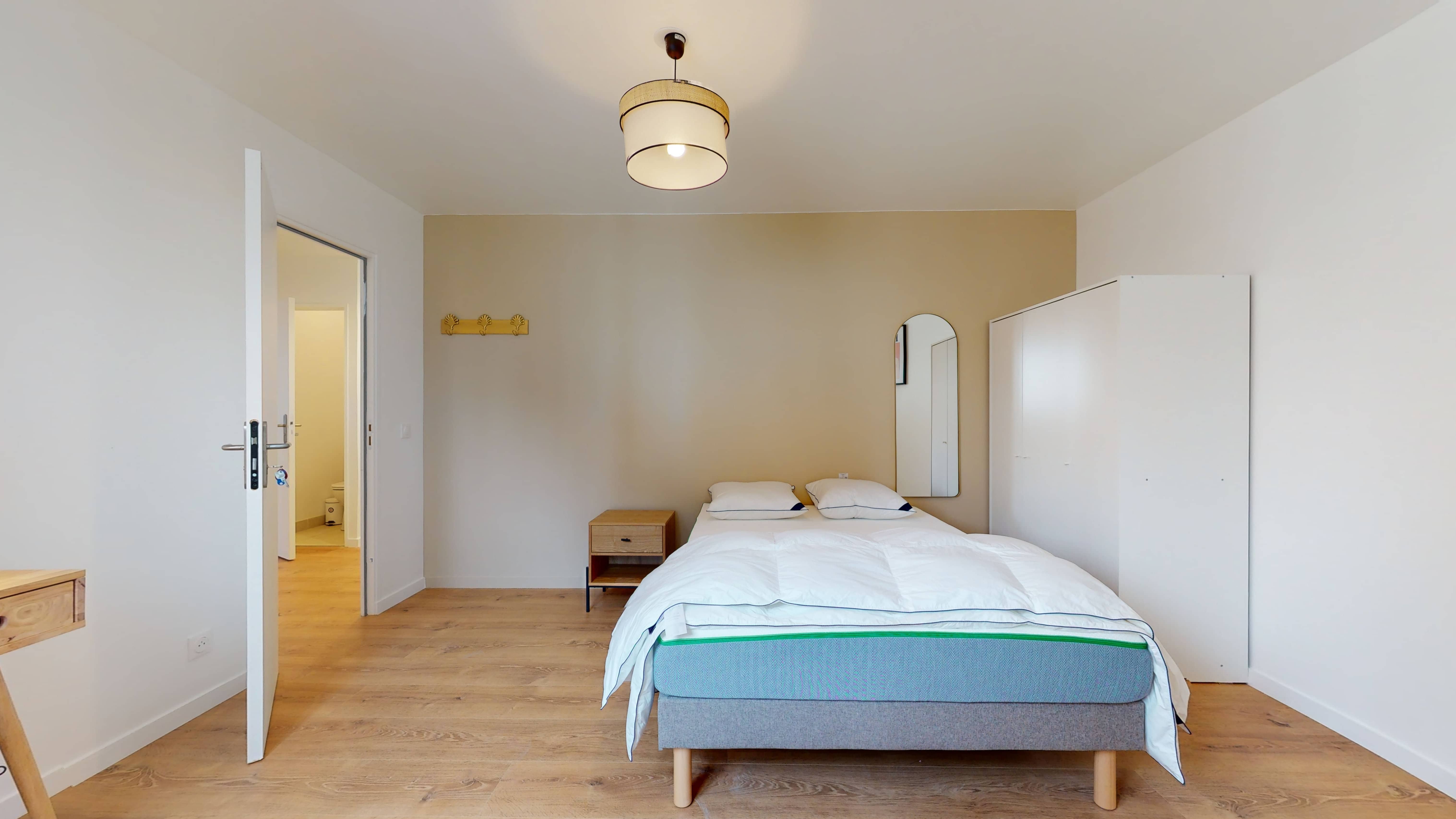 Room 3 - Courbevoie Mission 1 - Gallery - 1