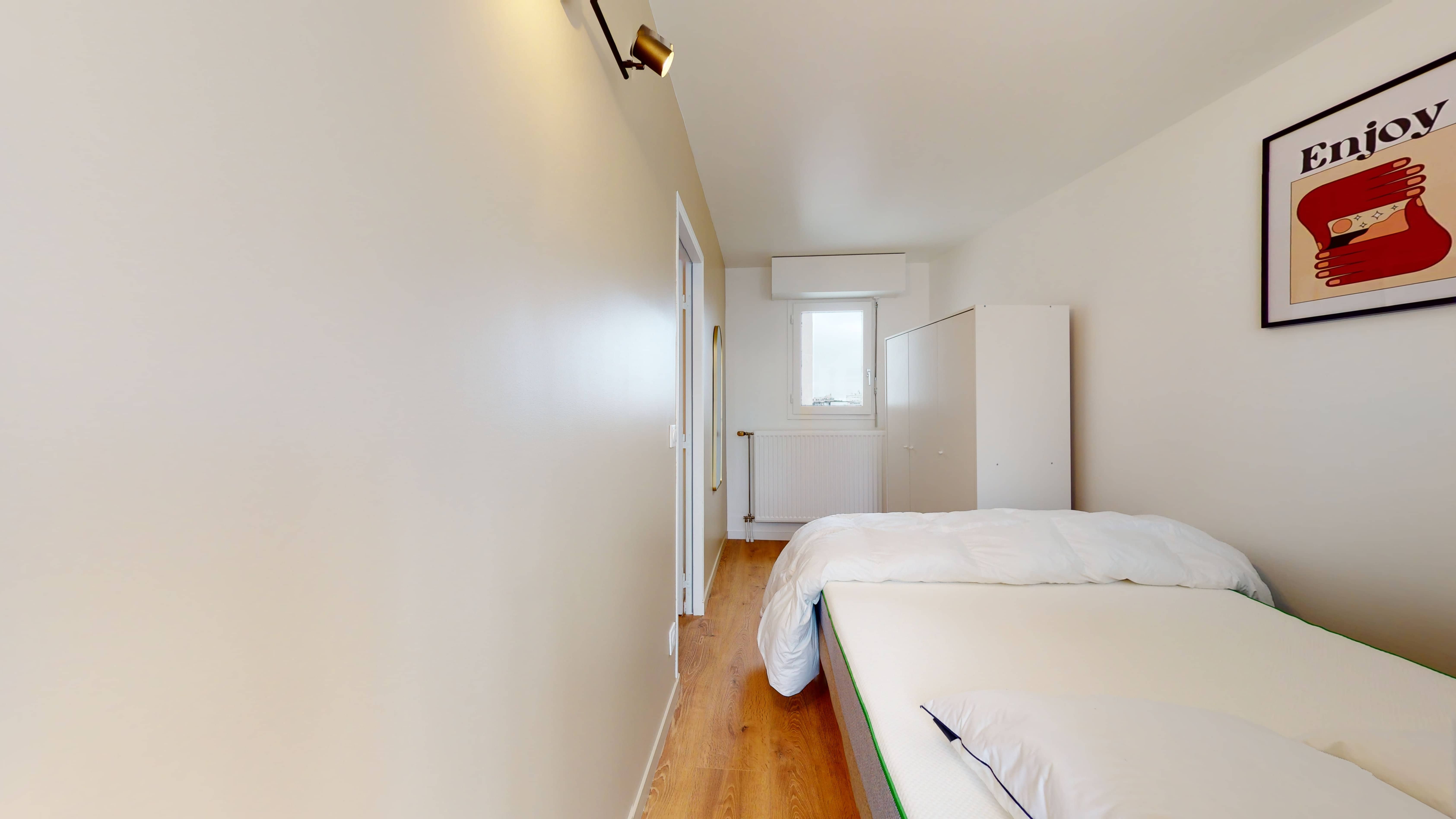 Room 5 - Courbevoie Mission 1 - Gallery - 1