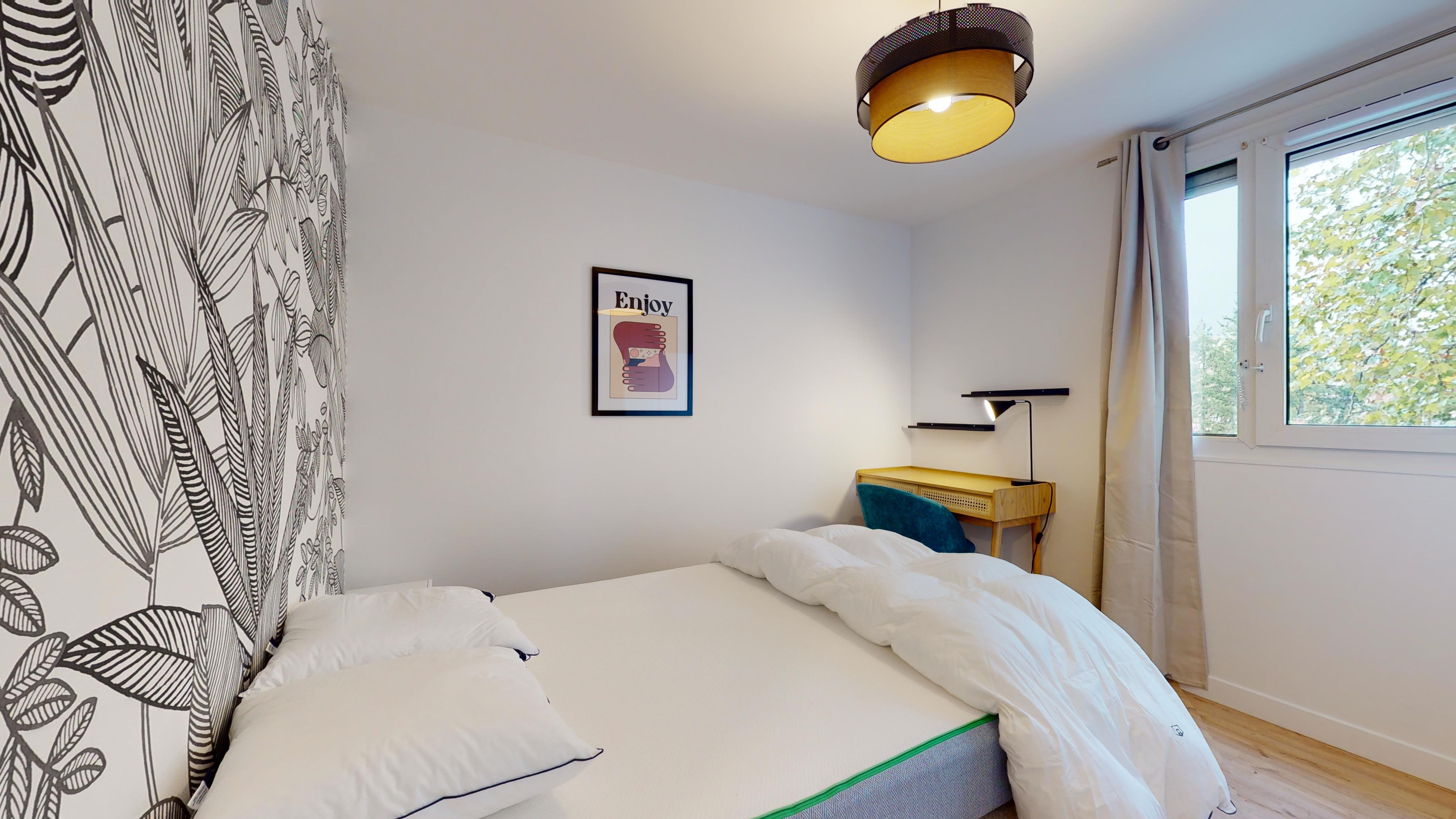 Room 4 - 4