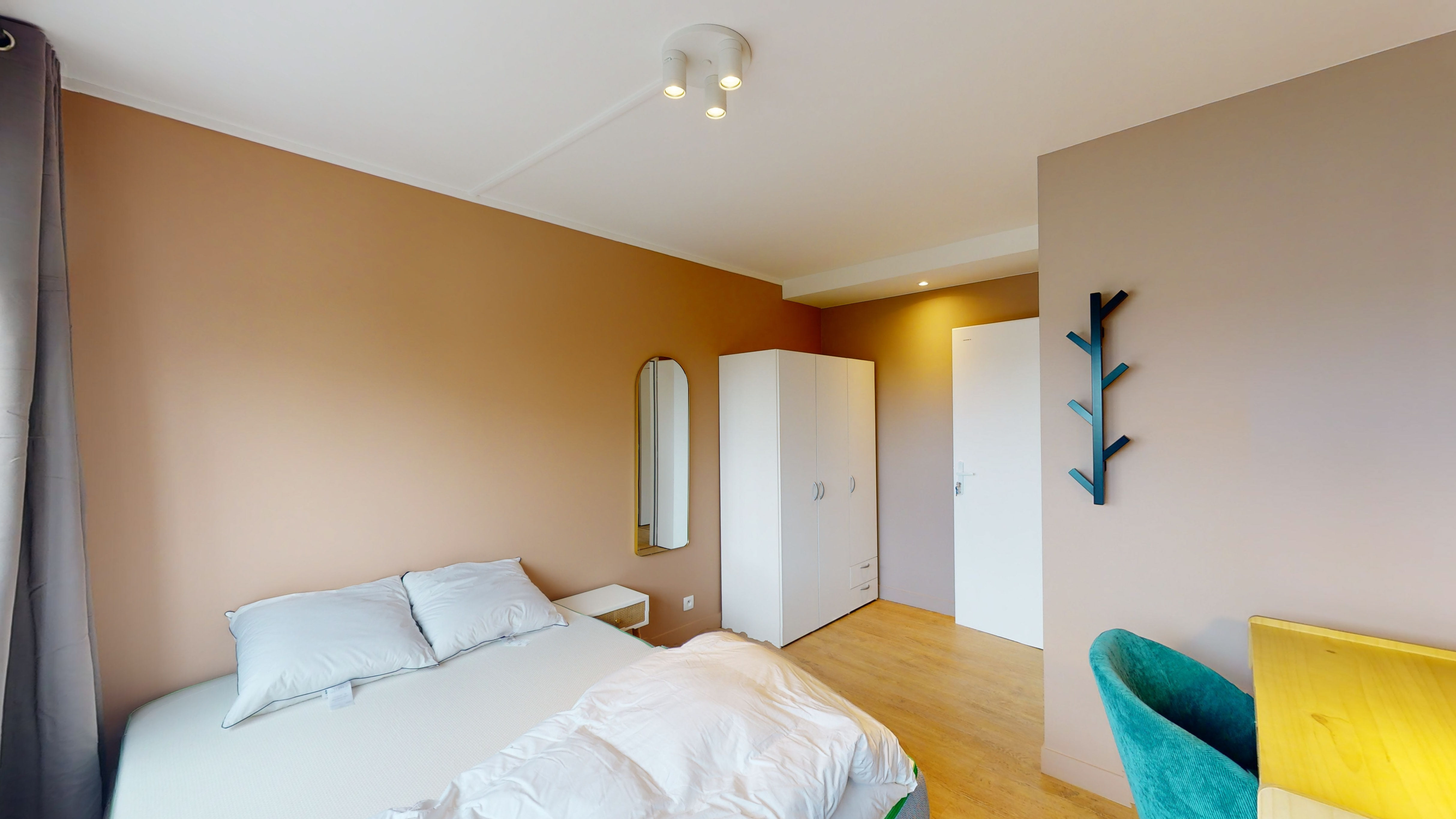  Room 2  -  Bordeaux Abel Antoune  - Gallery -  3