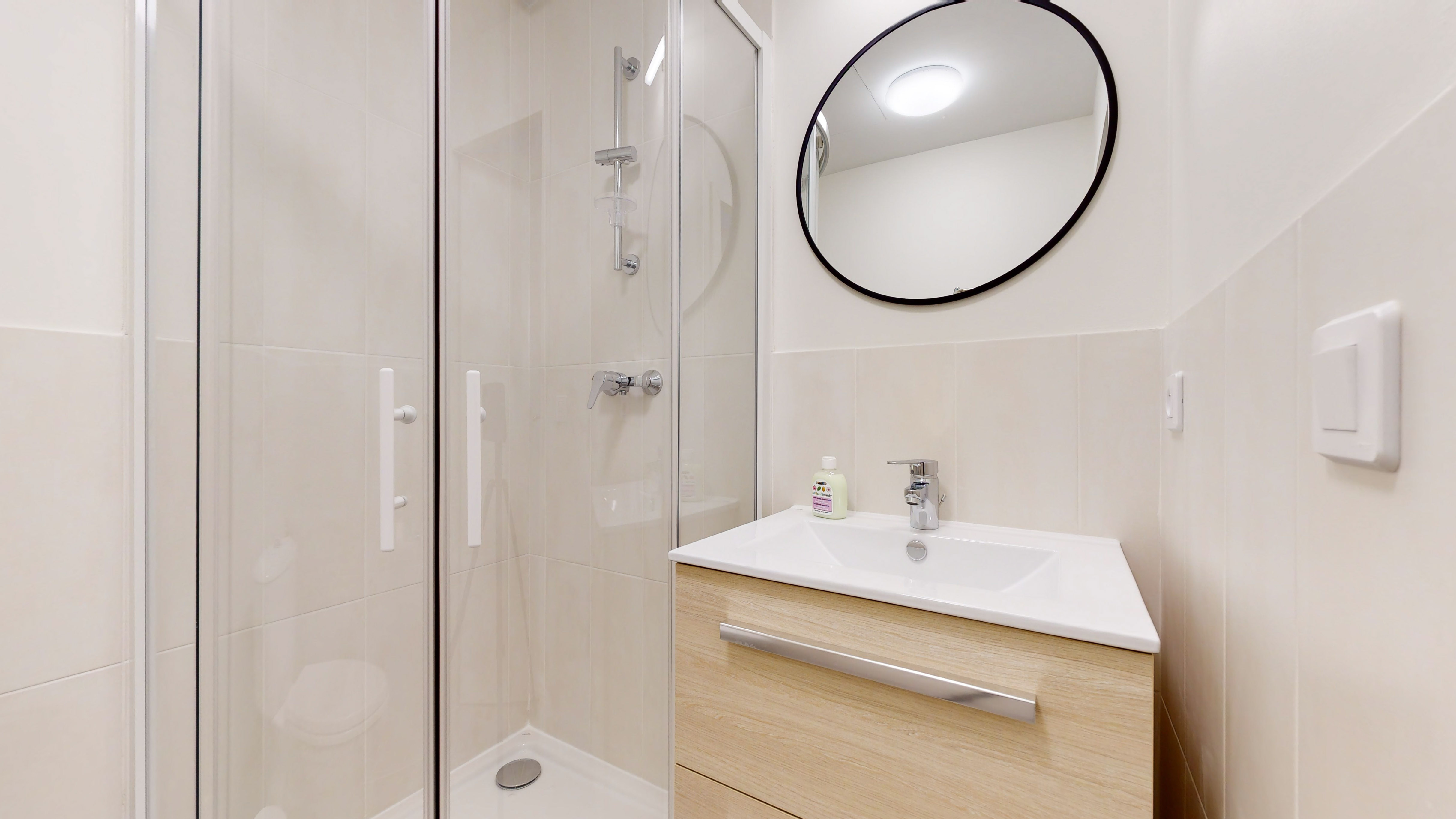  Room For One Person - 2  -  Panama  - Gallery -  1