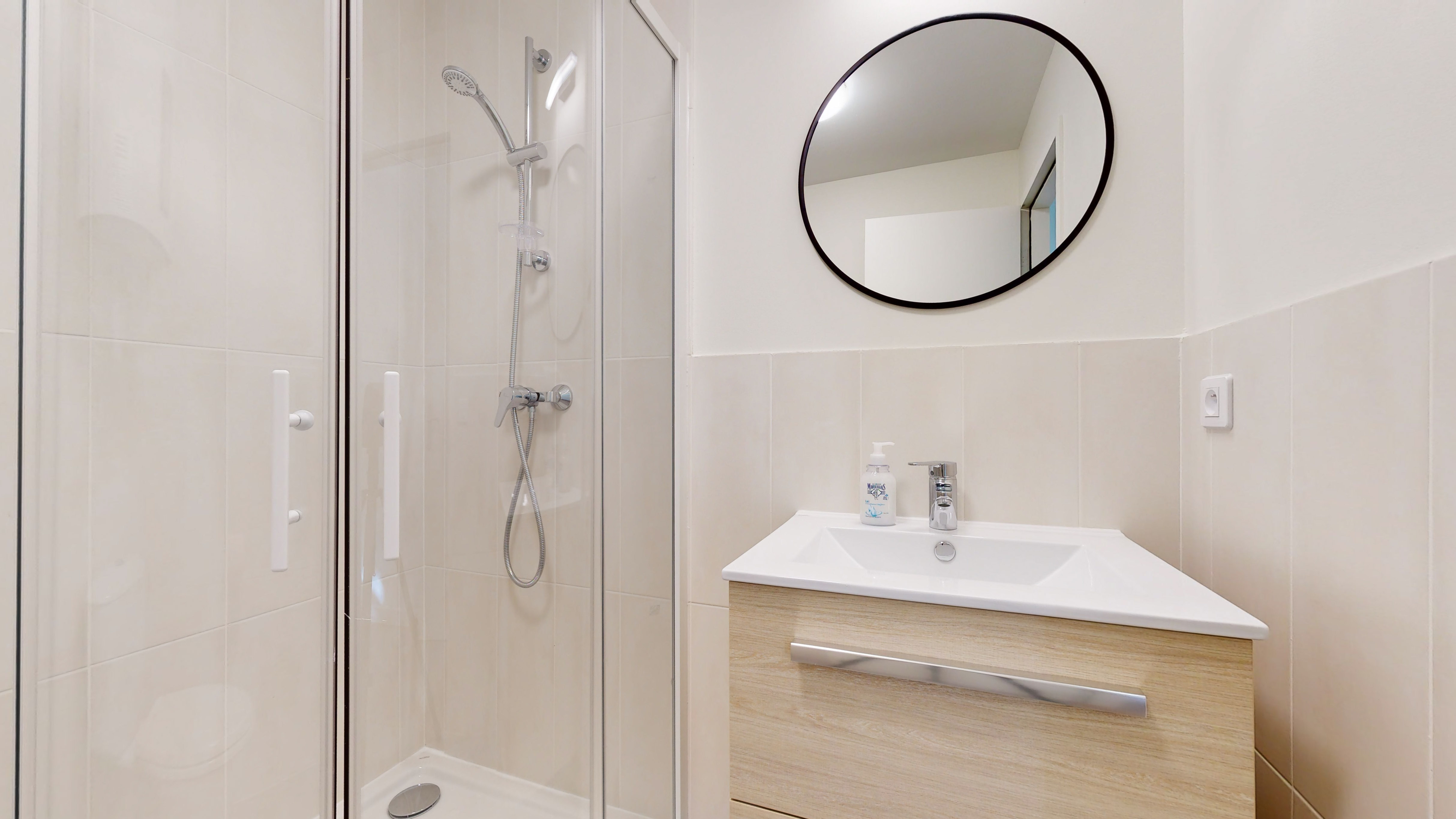 Room For One Person - 4  -  Panama  - Gallery -  2
