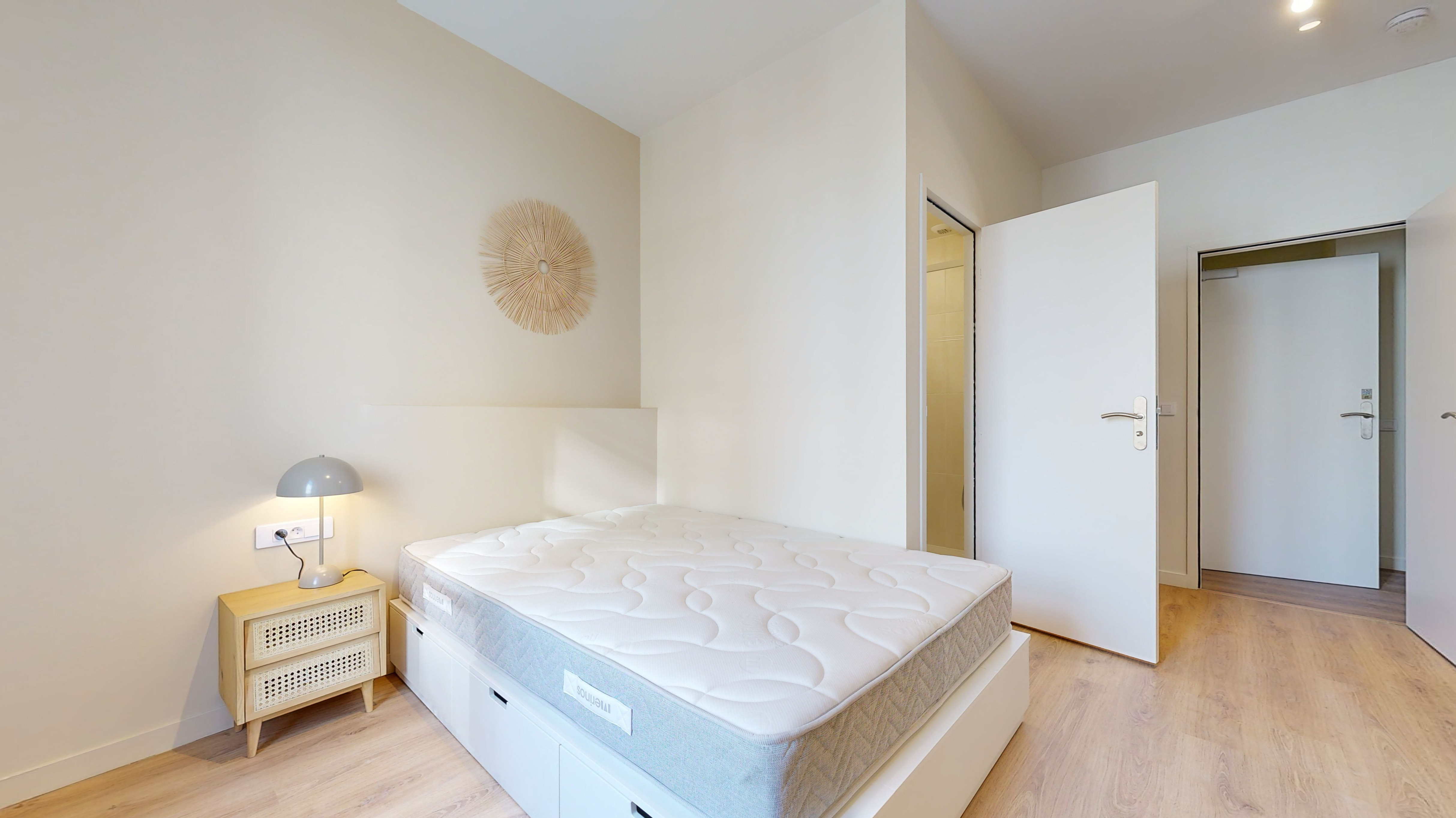  Room For One Person - 11  -  Panama  - Gallery -  3