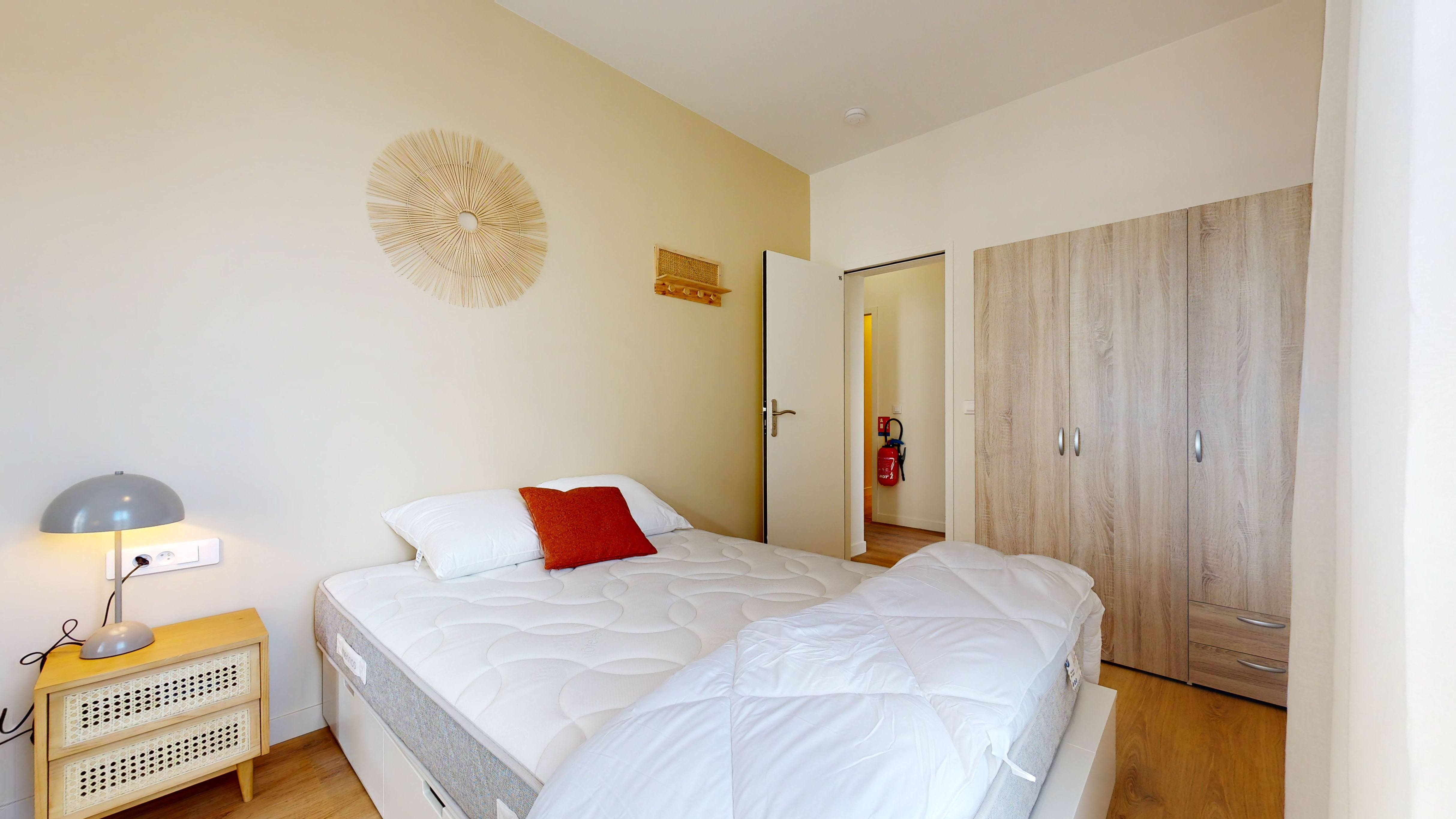  Room For One Person - 16  -  Panama  - Gallery -  2