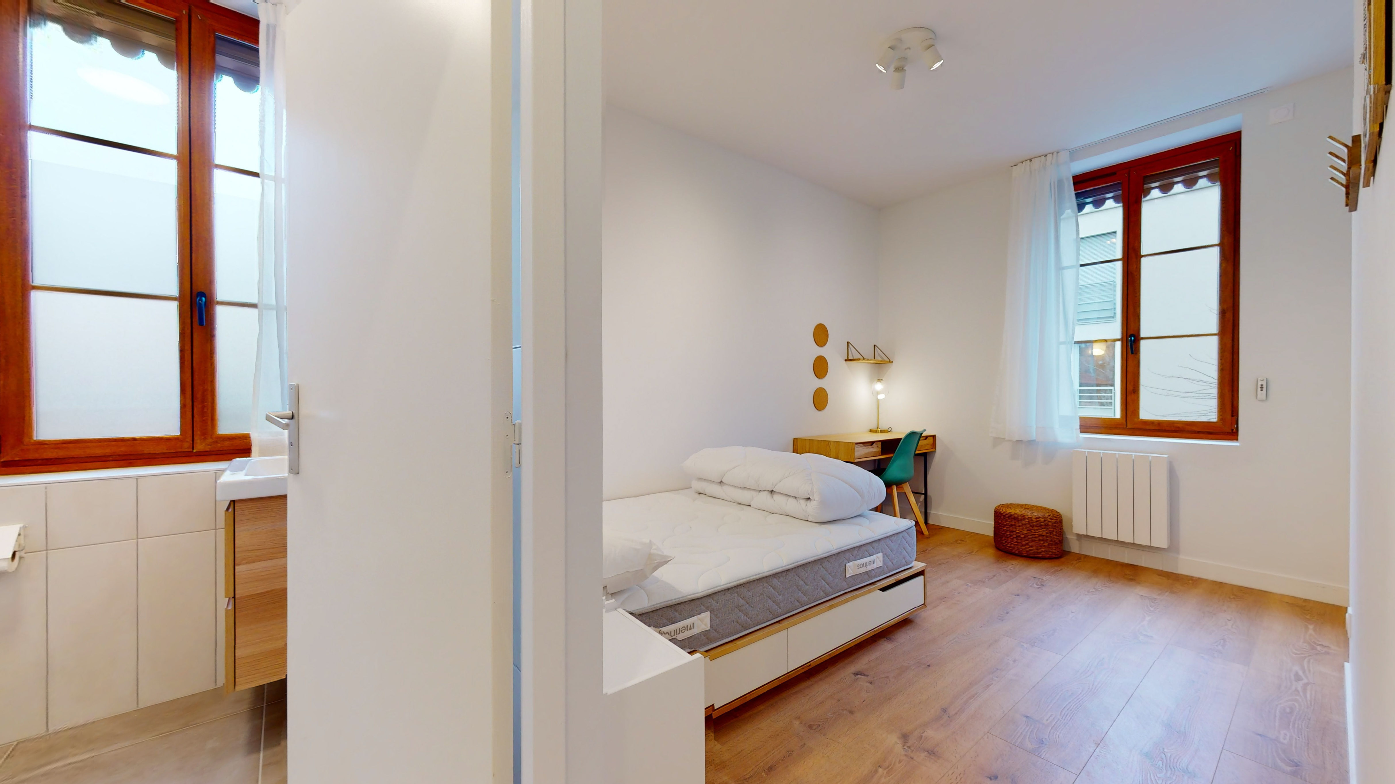  Room For One Person - 4  -  Lyot  - Gallery -  2