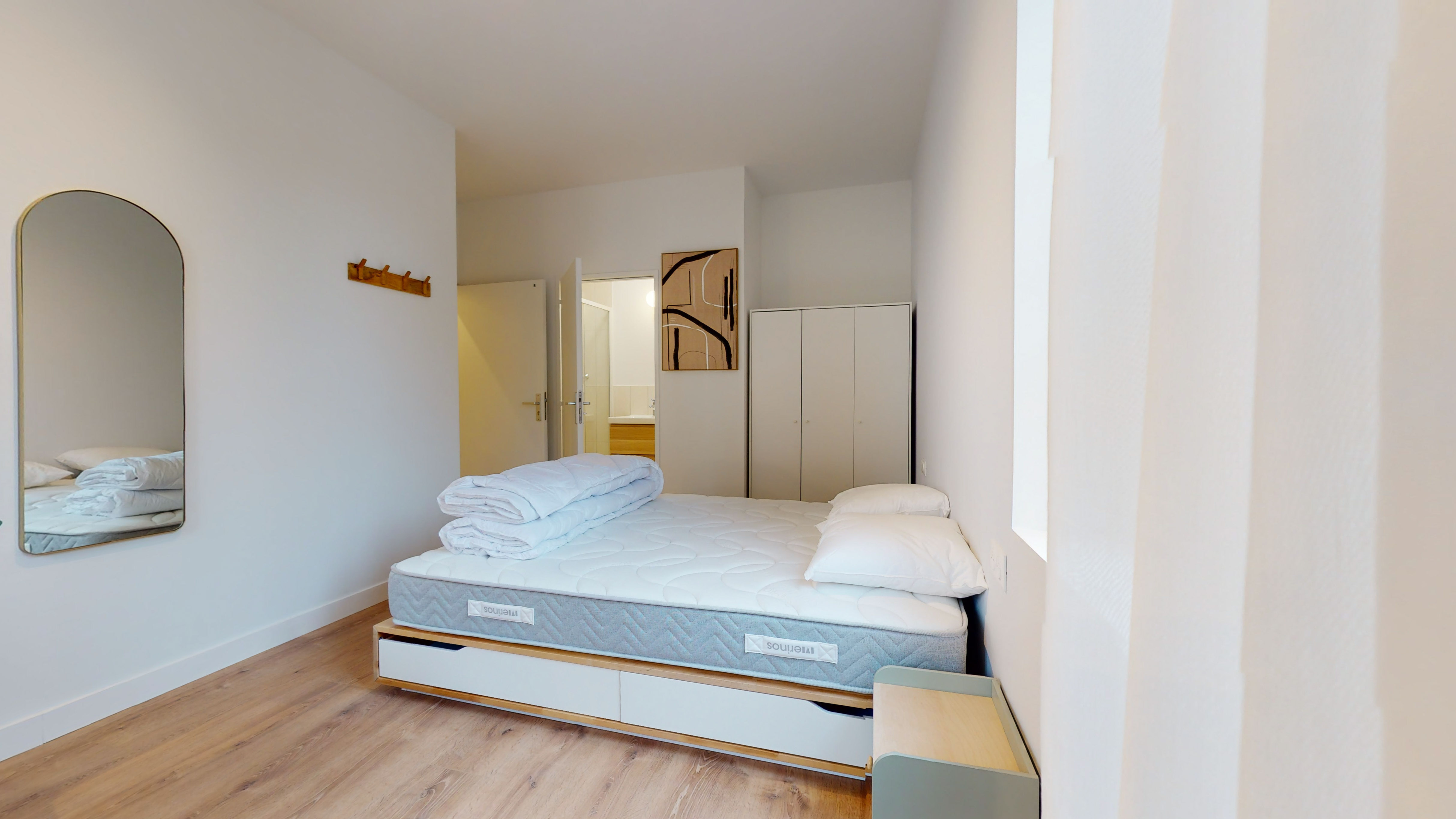  Room For Two Person - 5  -  Lyot  - Gallery -  1