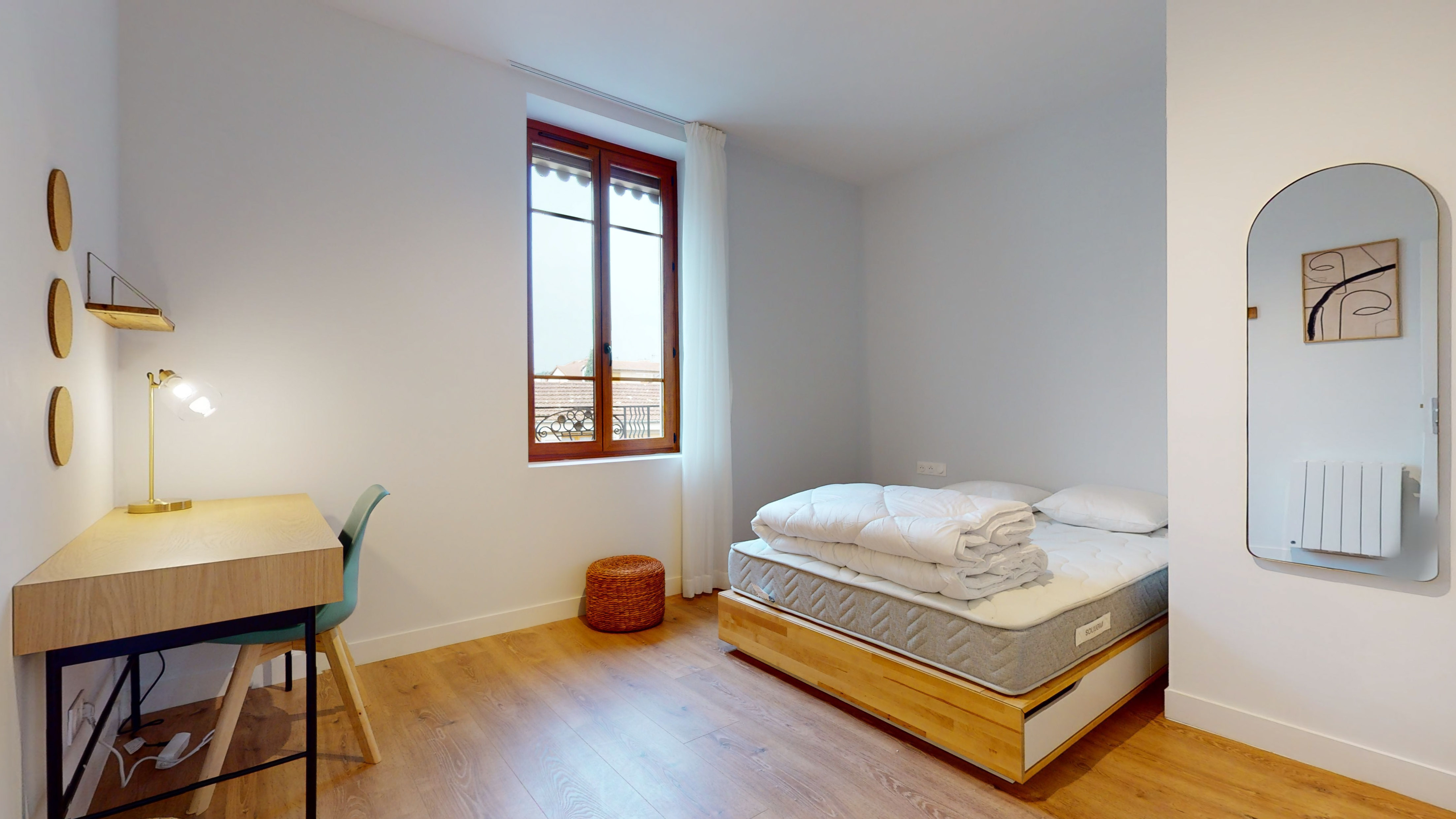  Room For One Person - 7  -  Lyot  - Gallery -  1