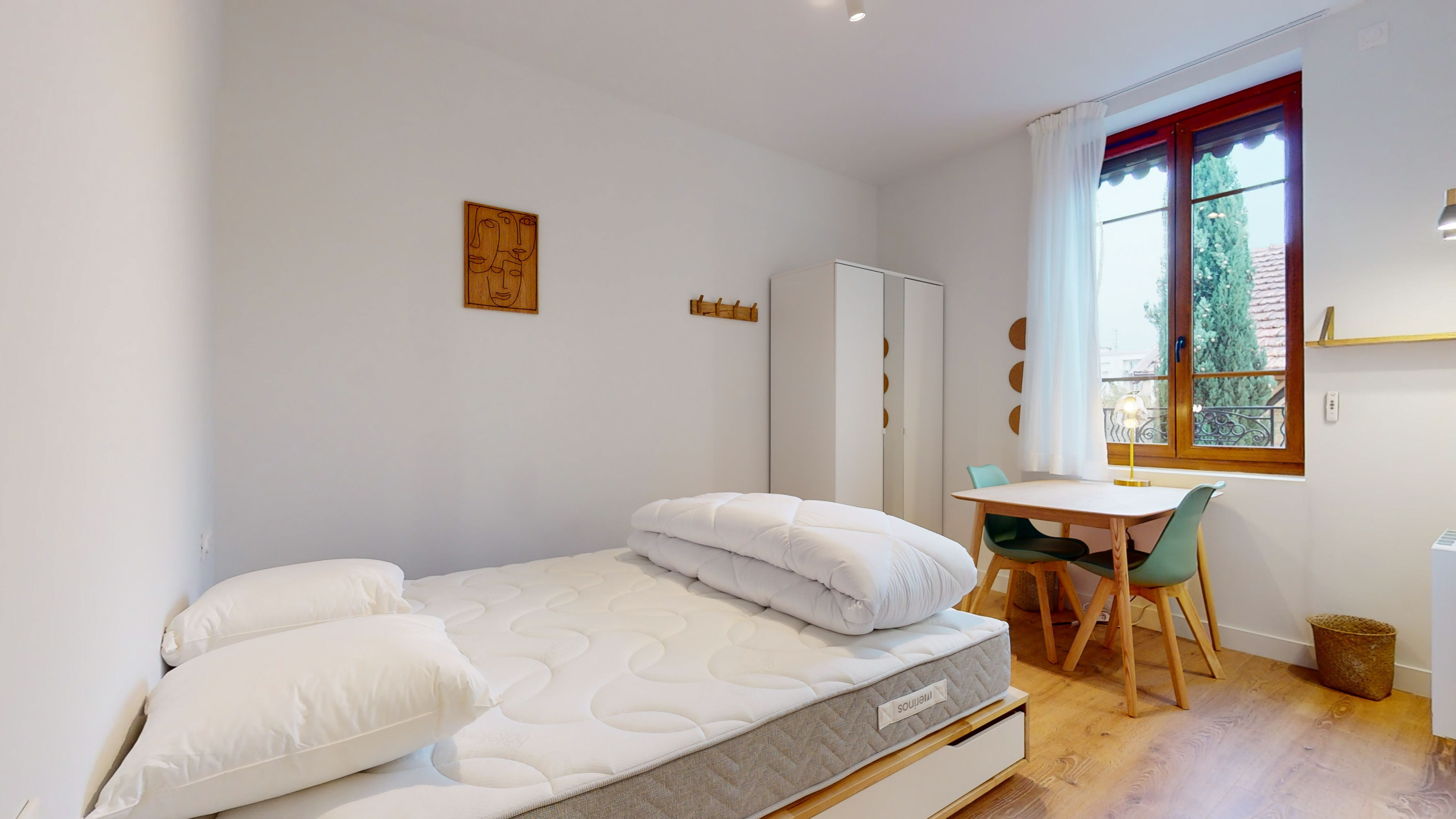  Room For Two Person - 8  -  Lyot  - Gallery -  1