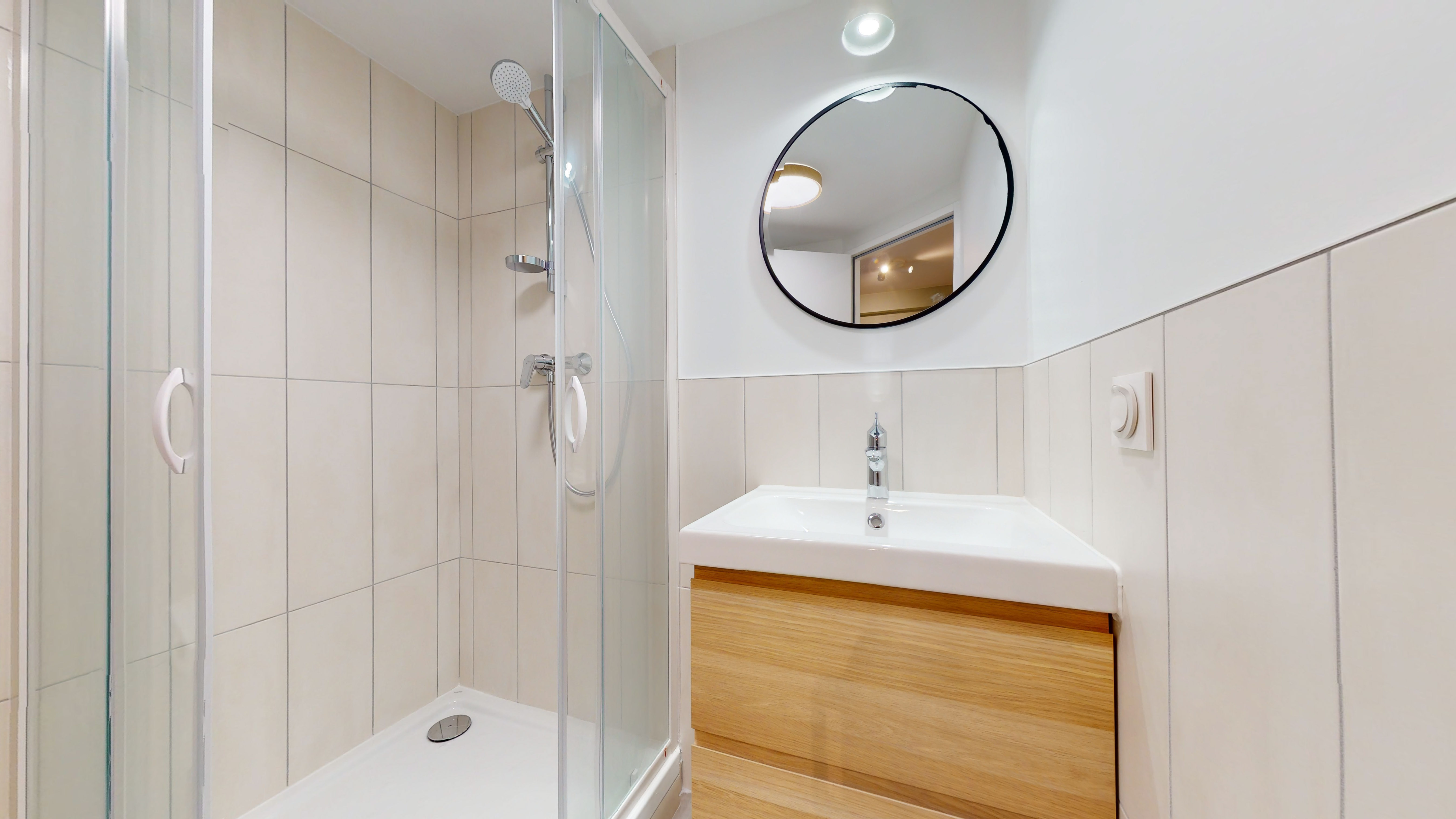  Room For One Person - 9  -  Lyot  - Gallery -  3