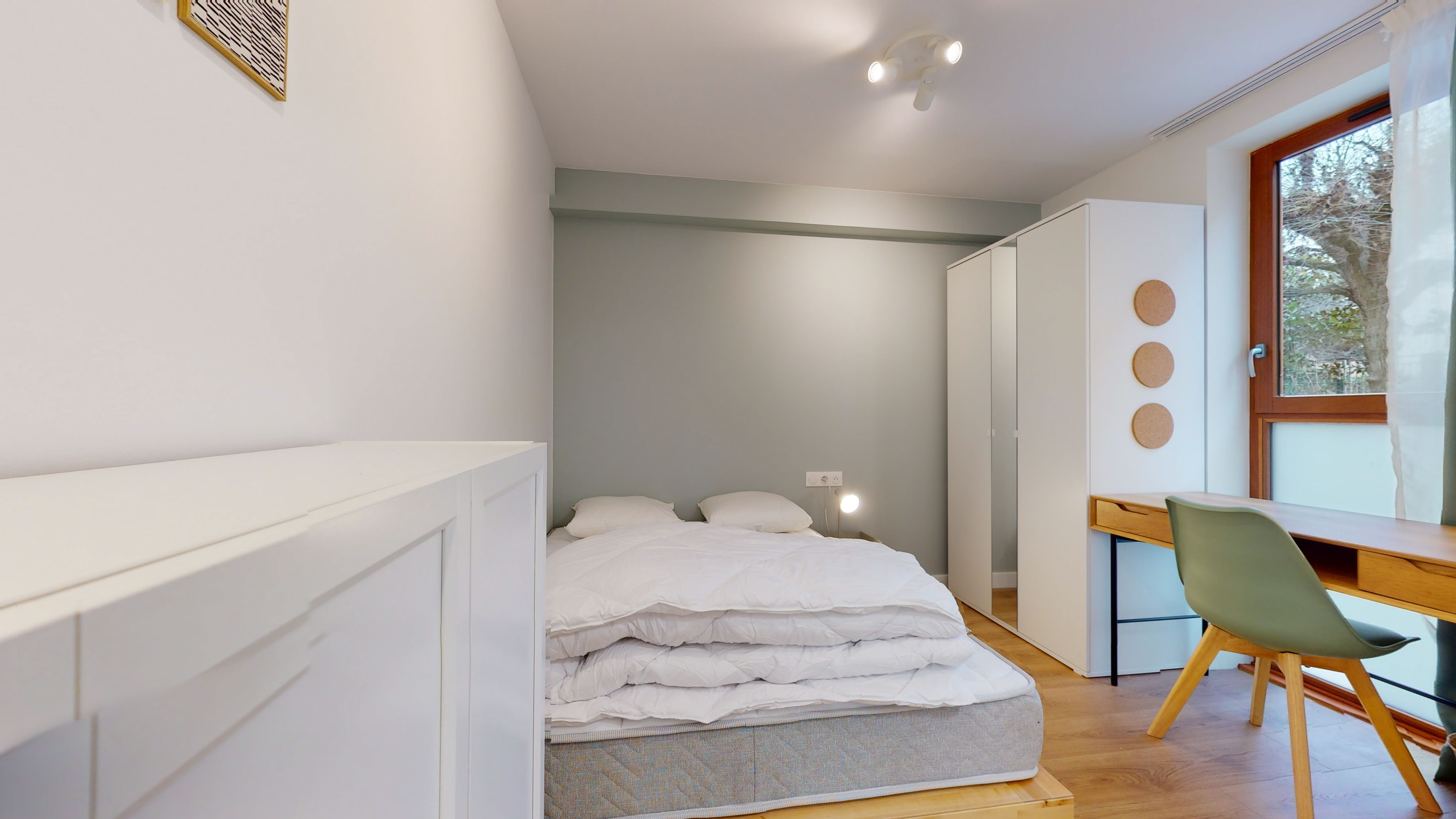  Room For One Person - 9  -  Lyot  - Gallery -  5