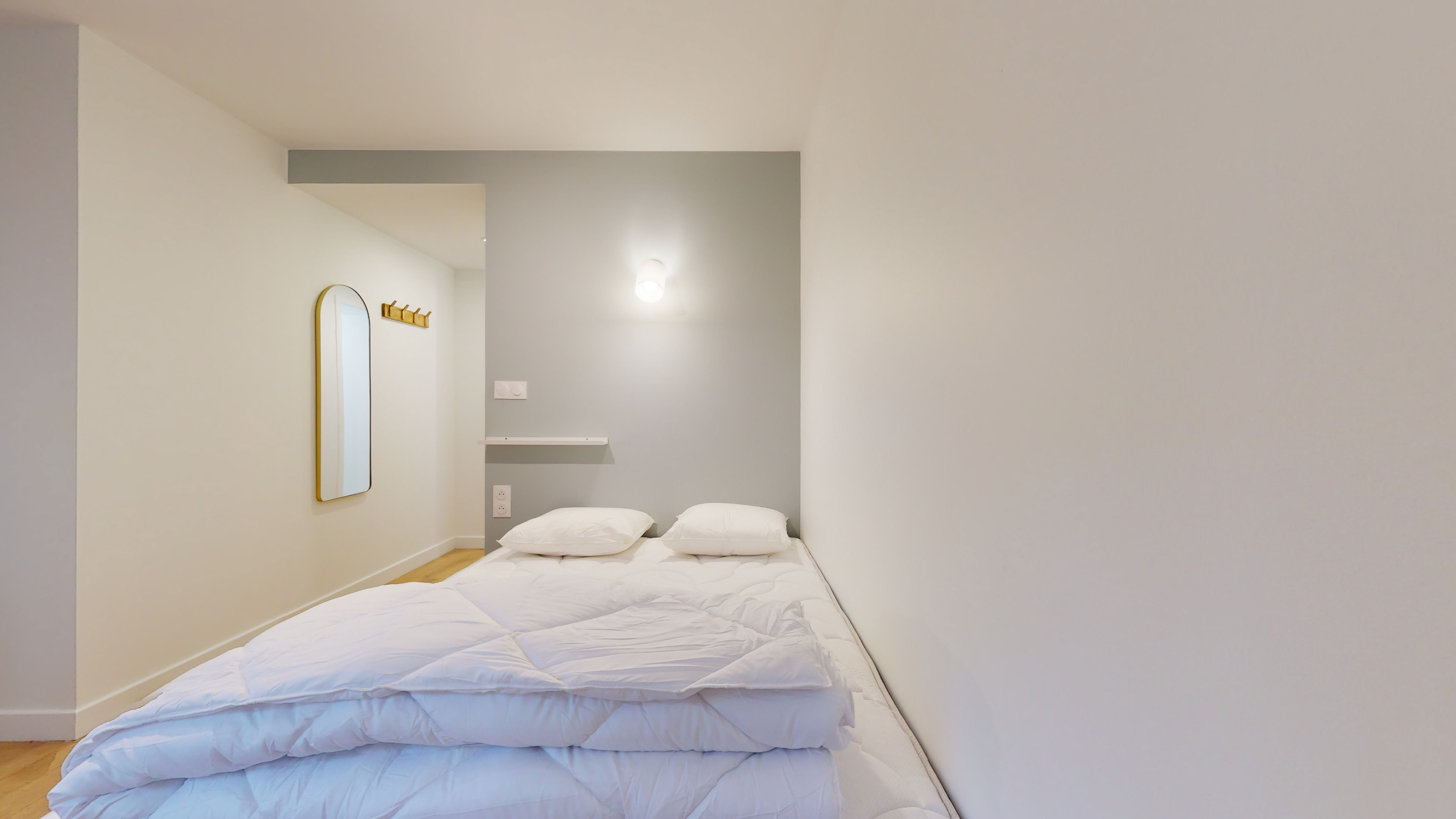  Room For One Person - 11  -  Lyot  - Gallery -  3