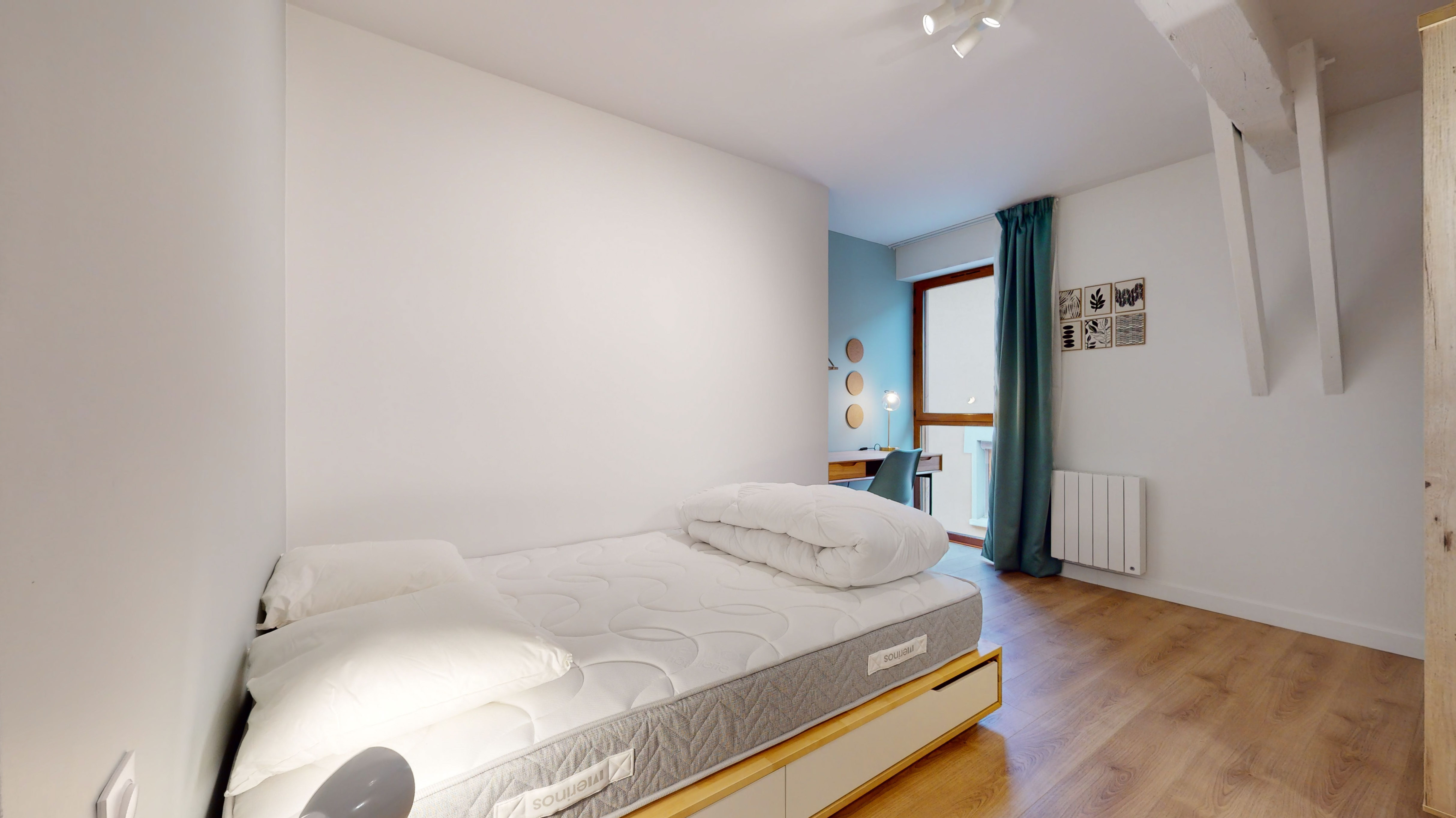  Room For One Person - 15  -  Lyot  - Gallery -  2