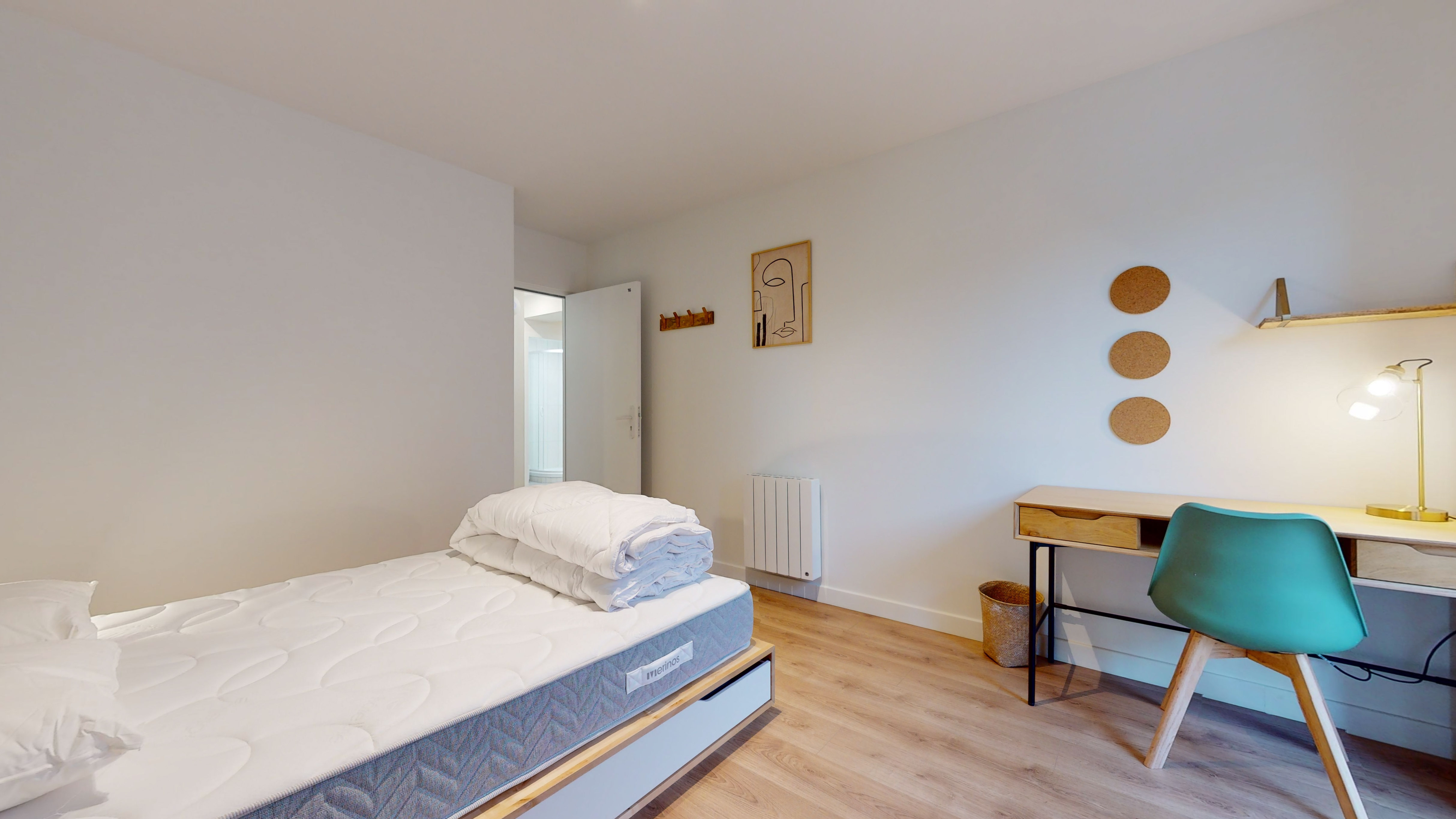 Room For One Person - 16 - Lyot - Gallery - 2