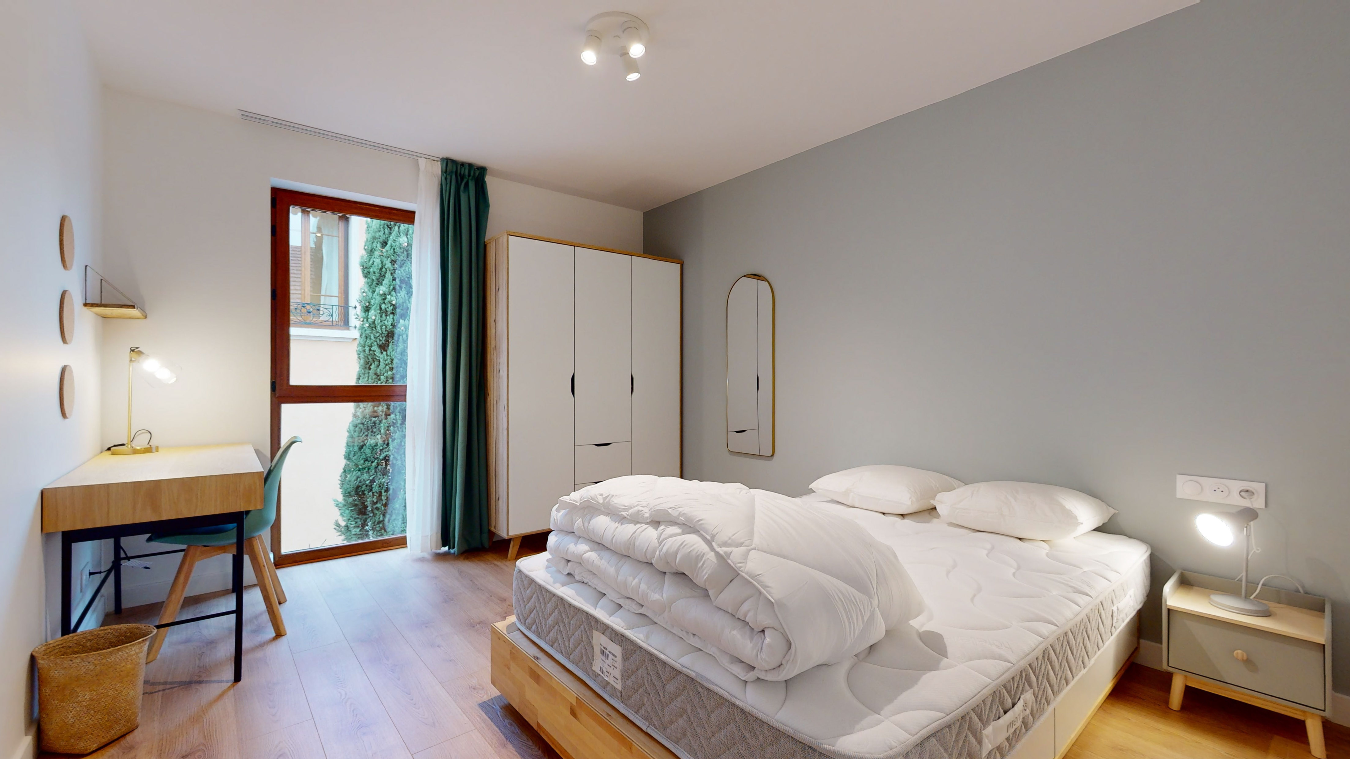 Room For One Person - 16 - Lyot - Gallery - 1