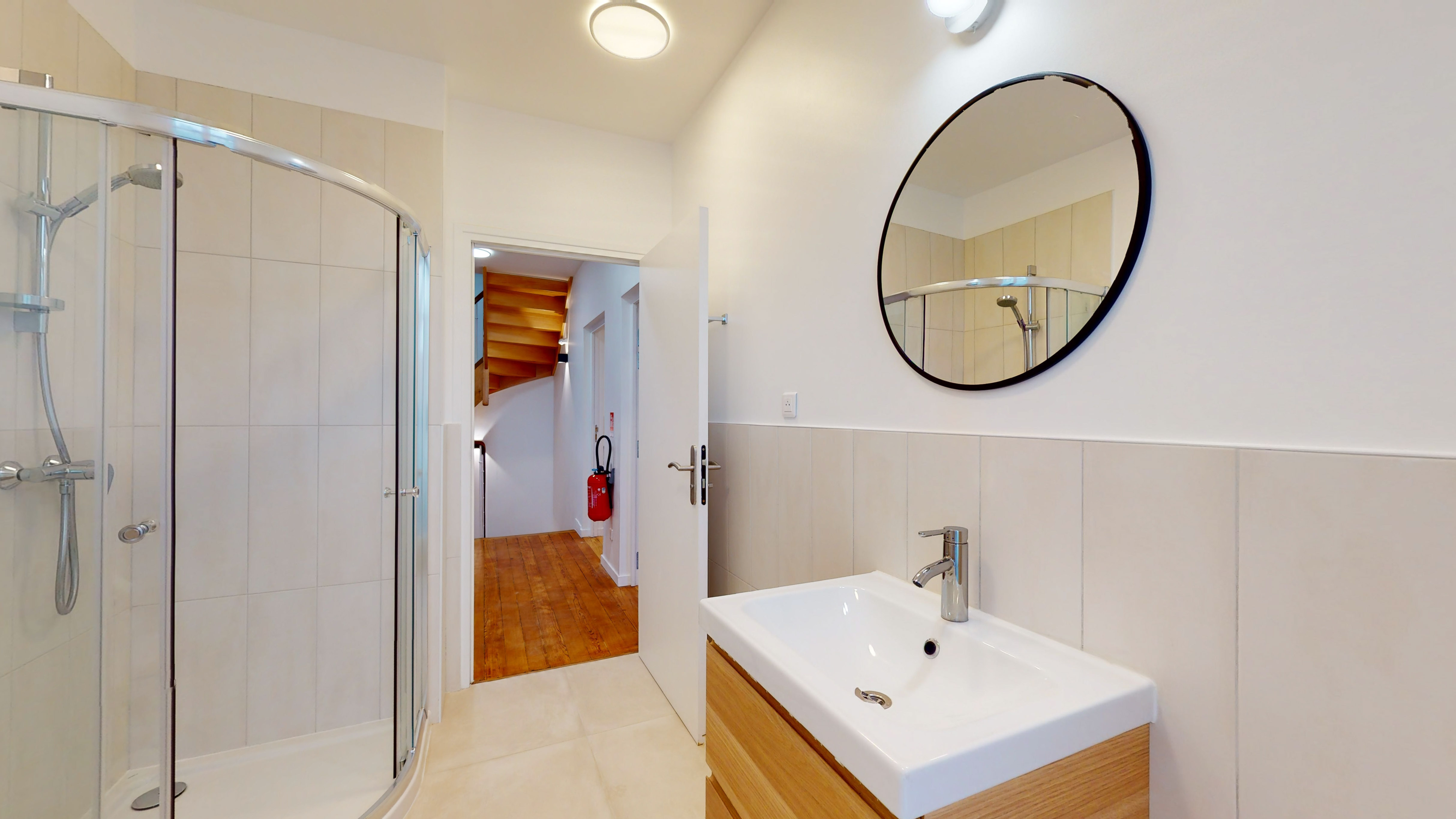  Room For One Person - 3  -  Lockwood  - Gallery -  5