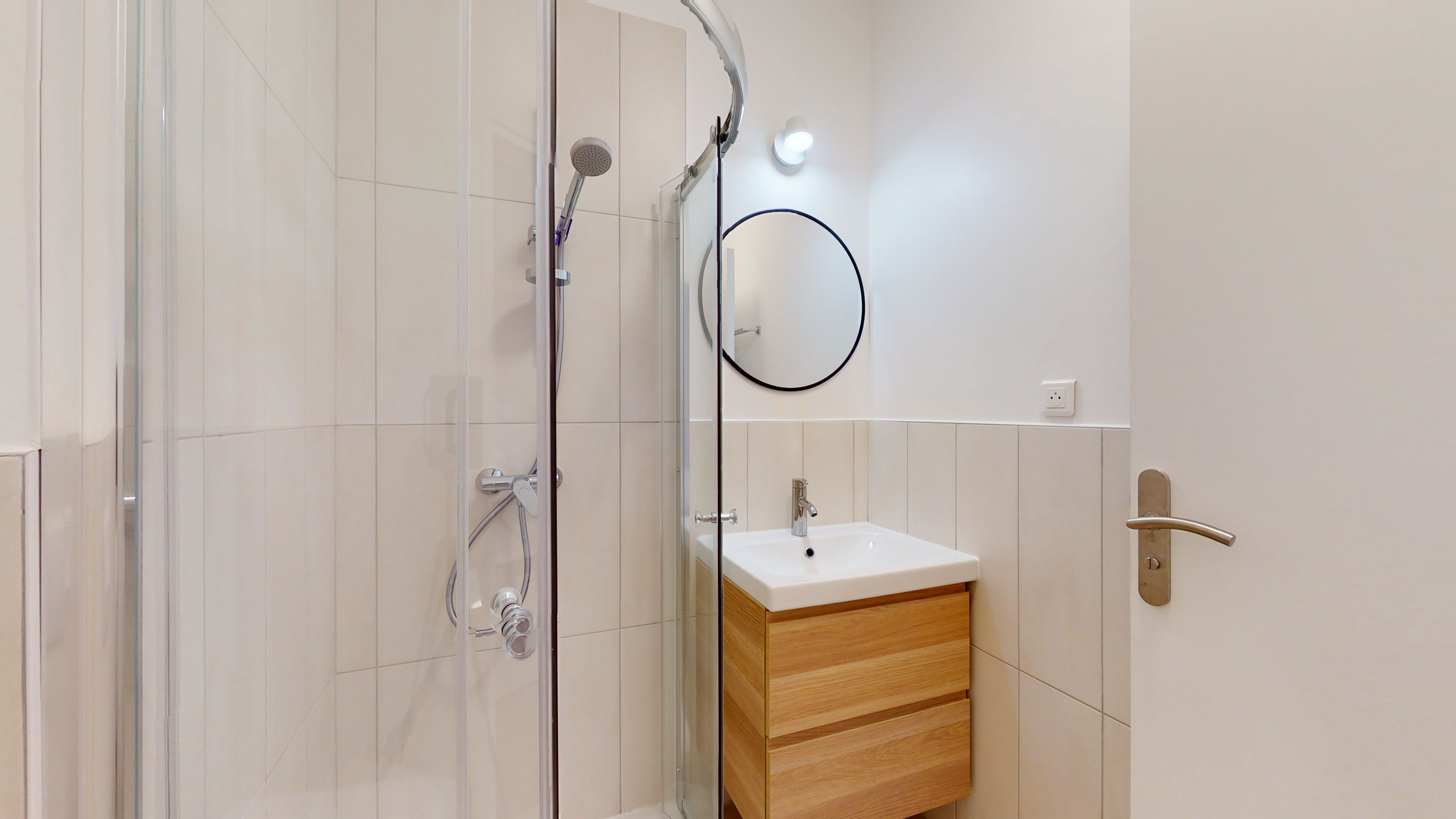  Room For One Person - 6  -  Lockwood  - Gallery -  5