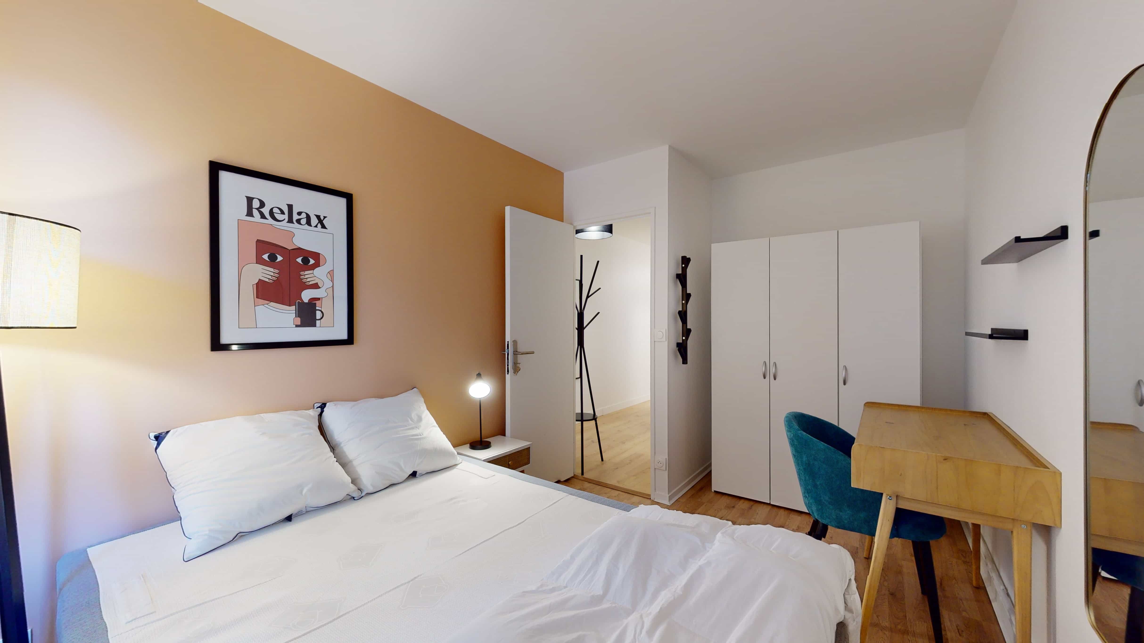 Room 2 - 1