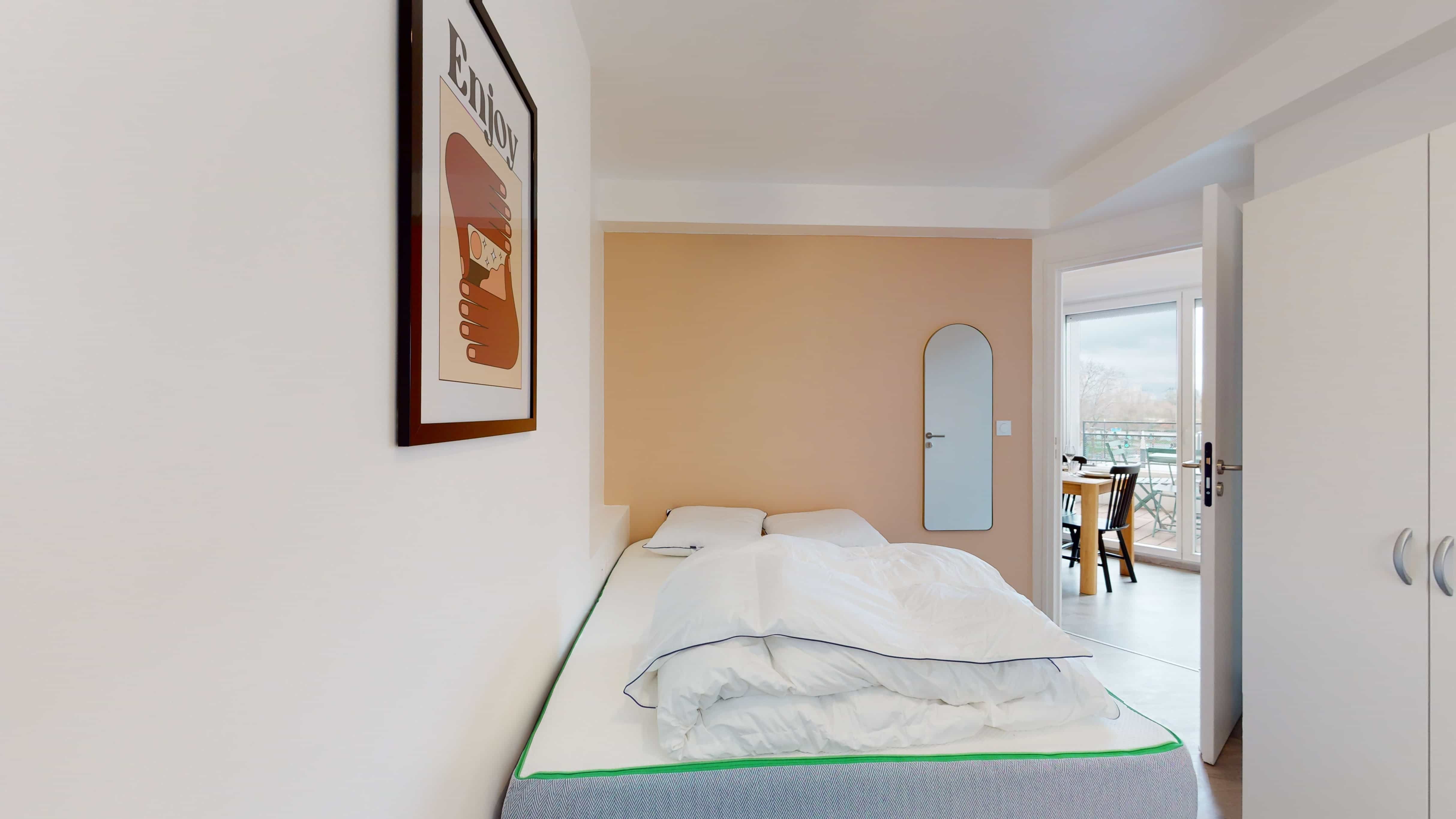 Room 2 - Bezons Jaurès - Gallery - 1