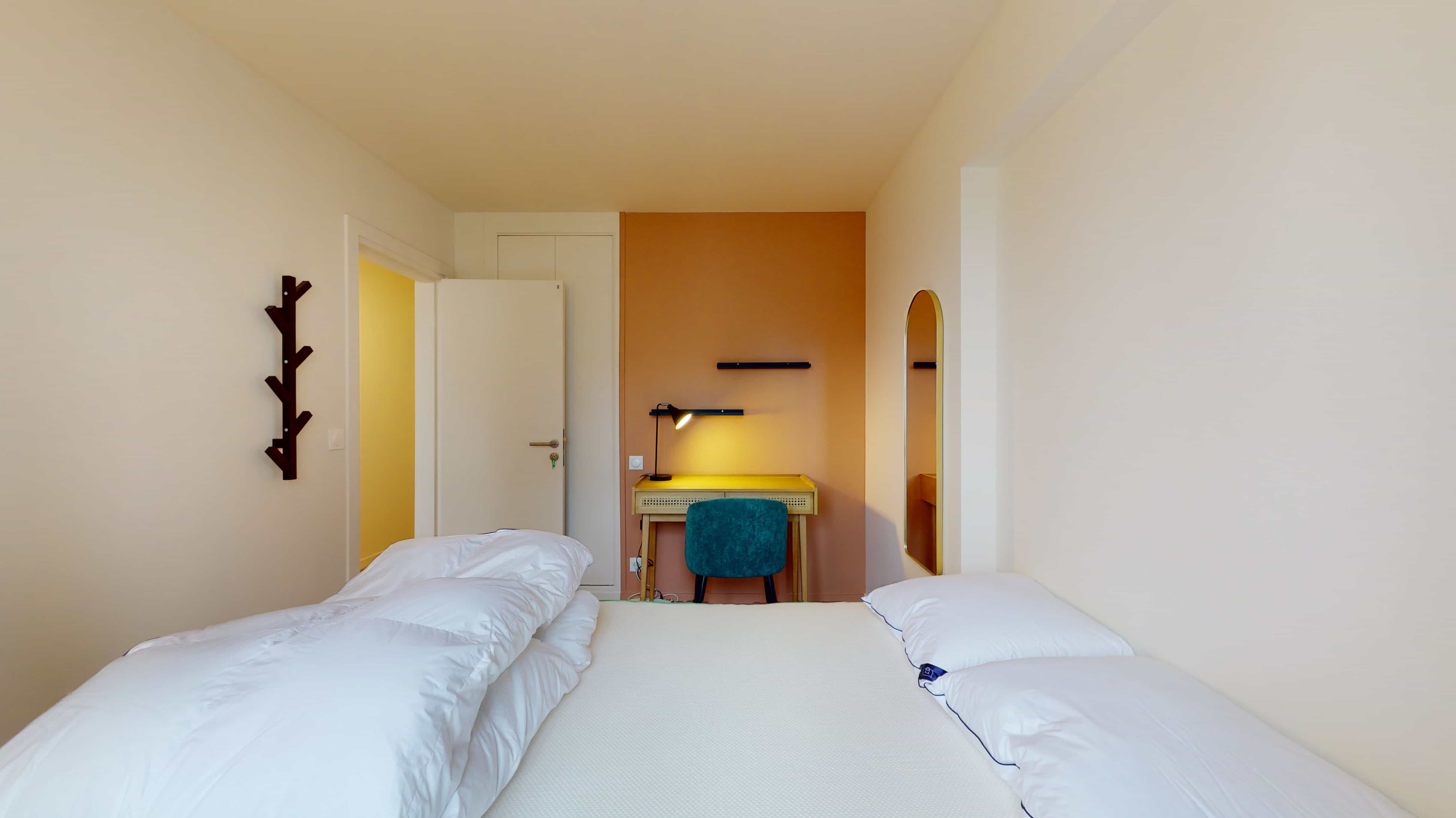 Room 2 - 1