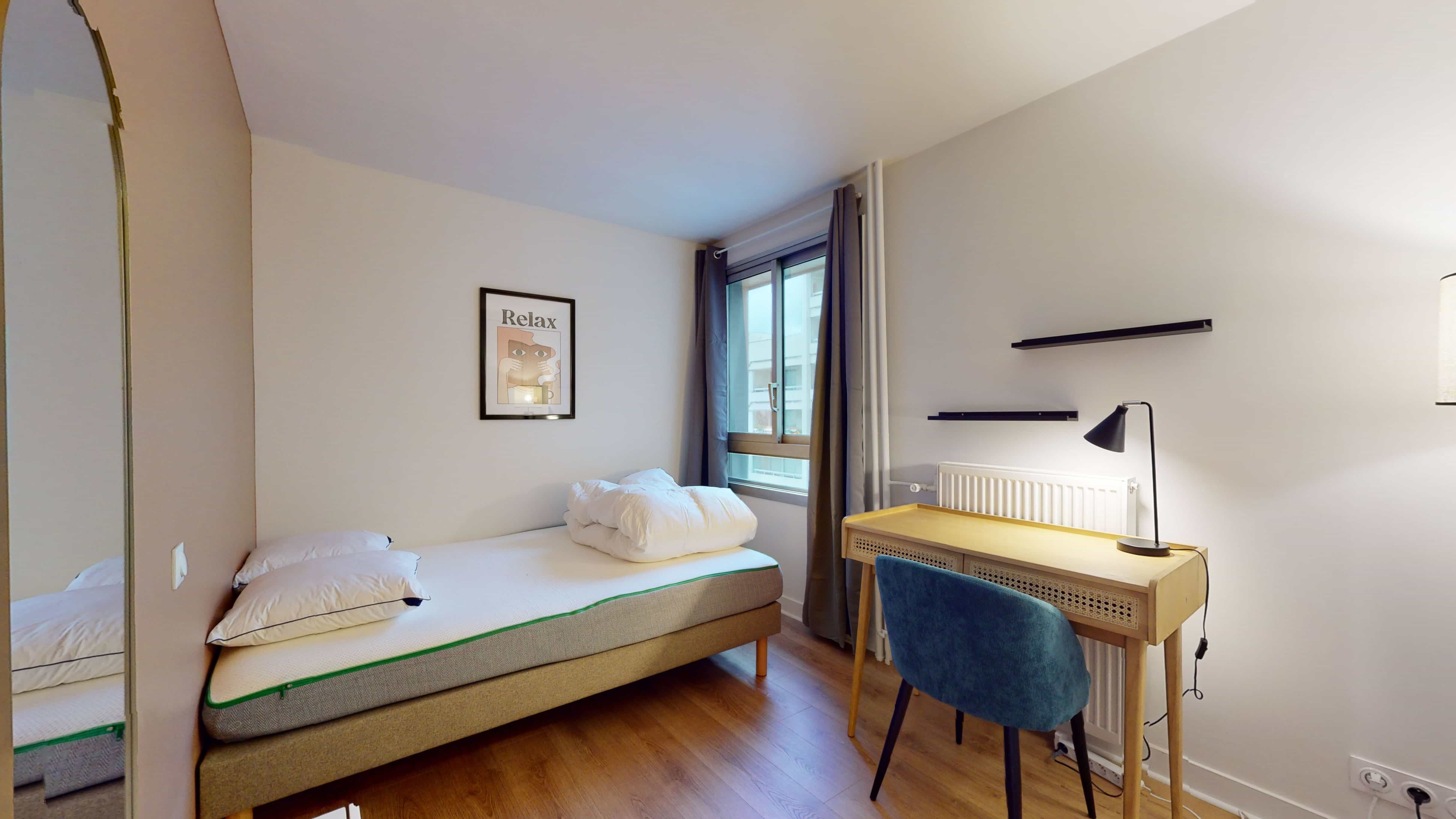 Room 4 - 1