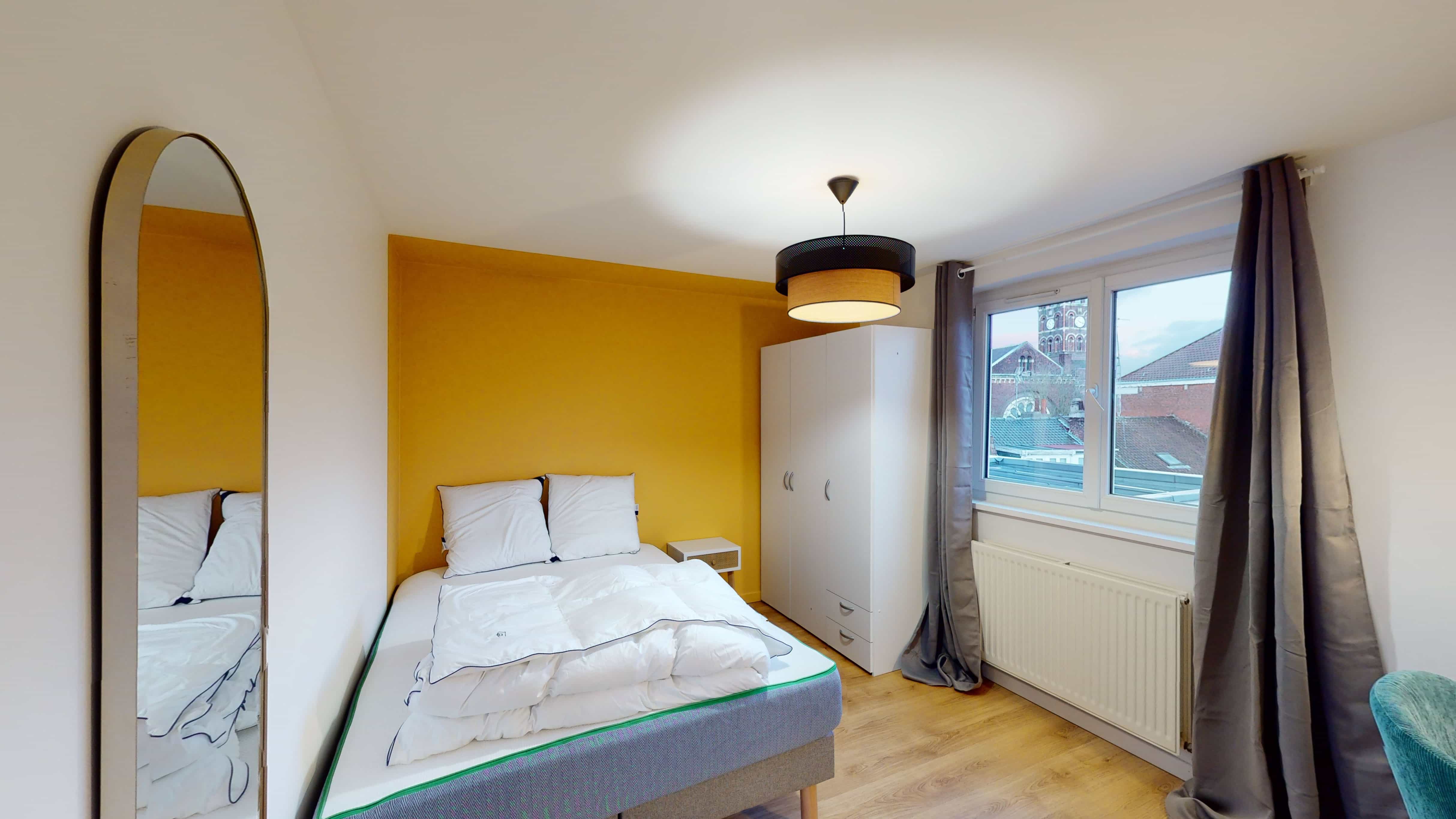  Room 5  -  Lille Isly 3  - Gallery -  1