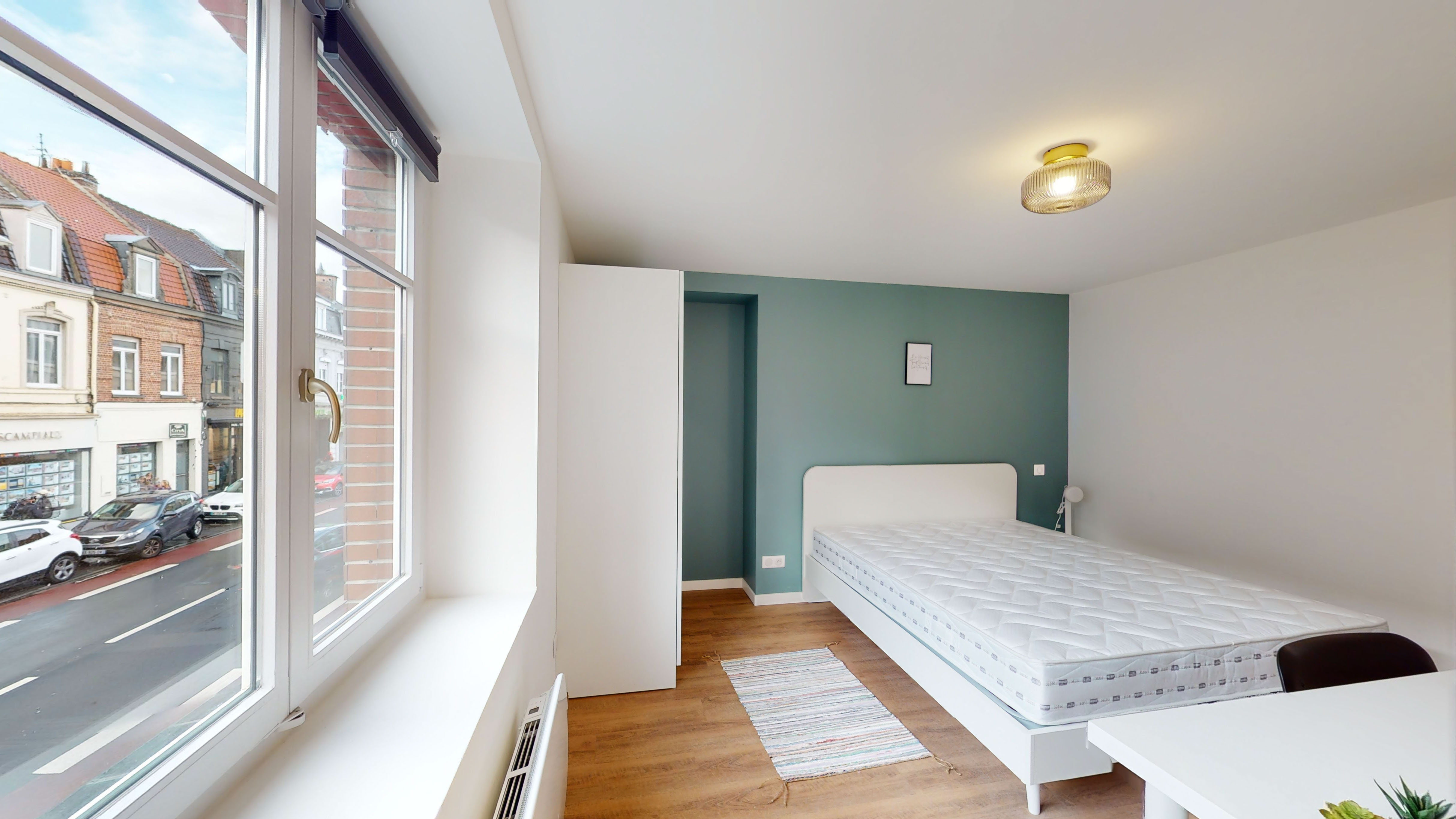 Room For One Person - 1 - Monnier - Gallery - 1