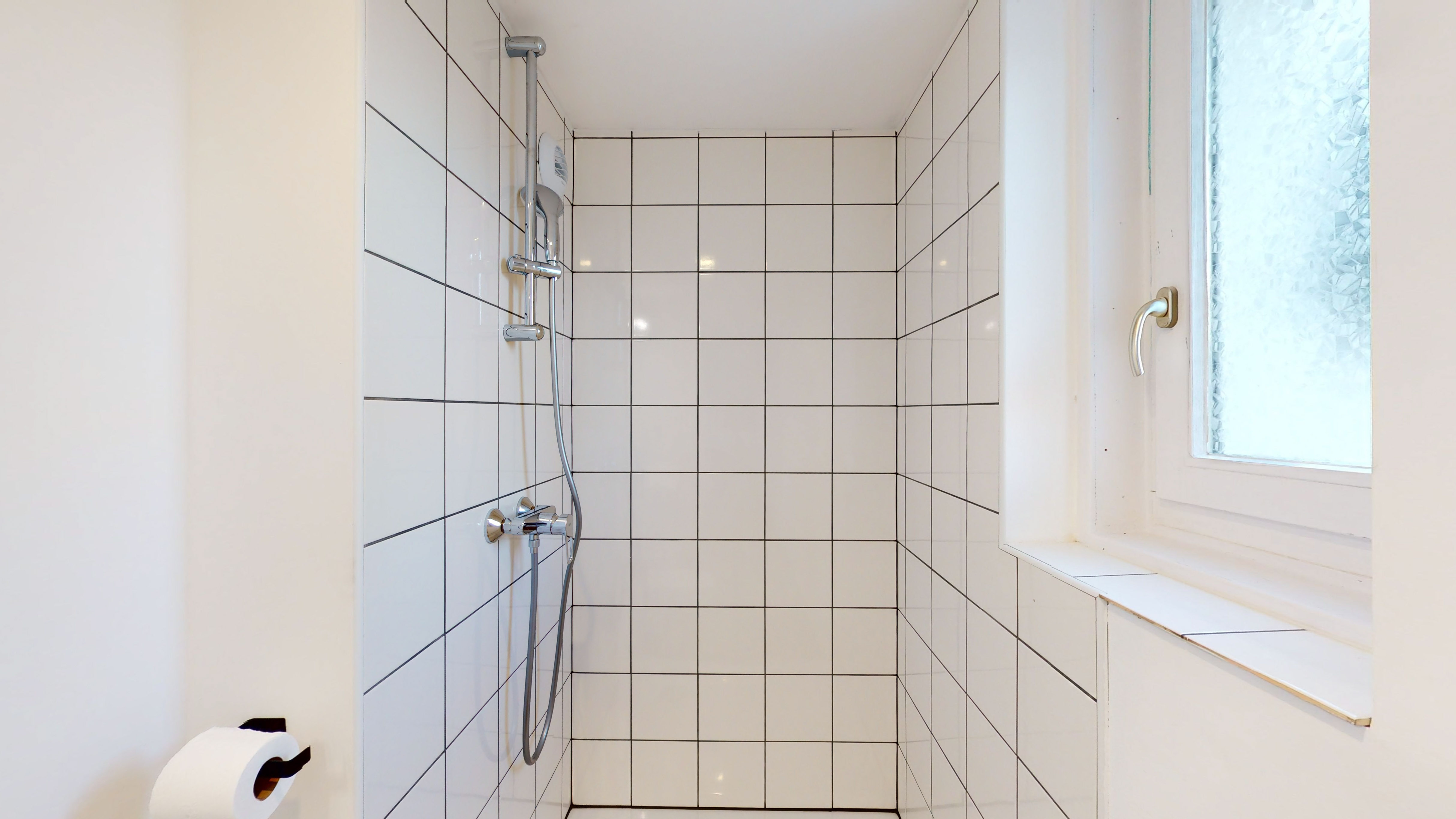  Room For One Person - 3   -  Monnier  - Gallery -  1