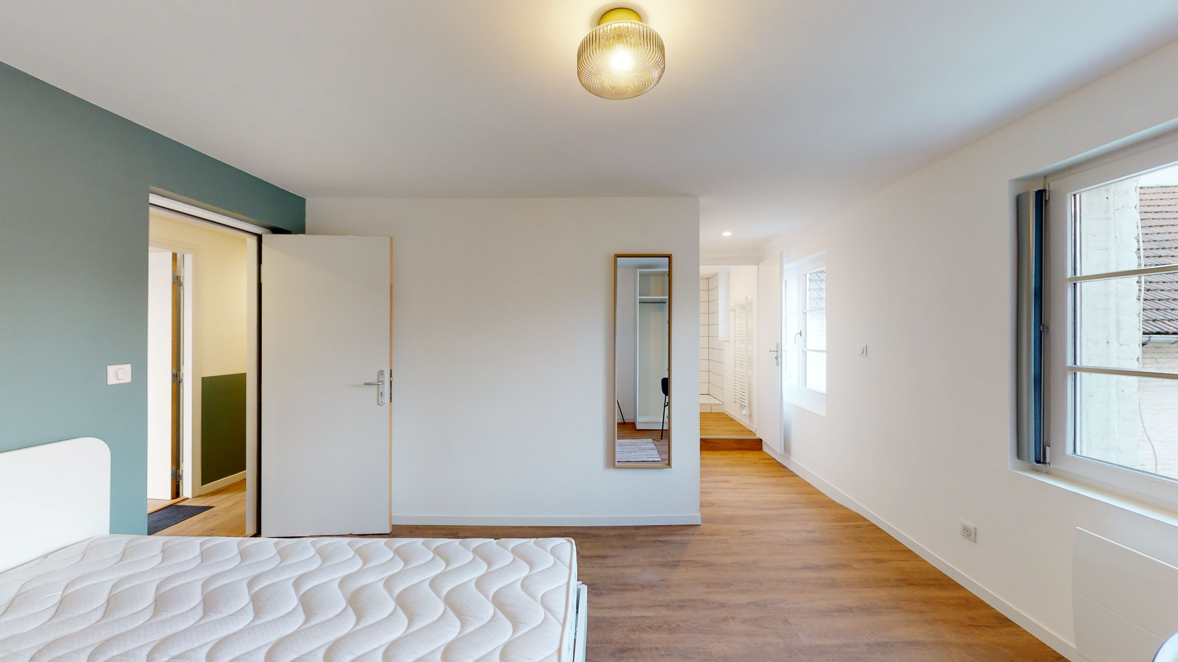  ARCHIVED - Room For One Person - 3   -  ARCHIVED - Monnier  - Gallery -  3