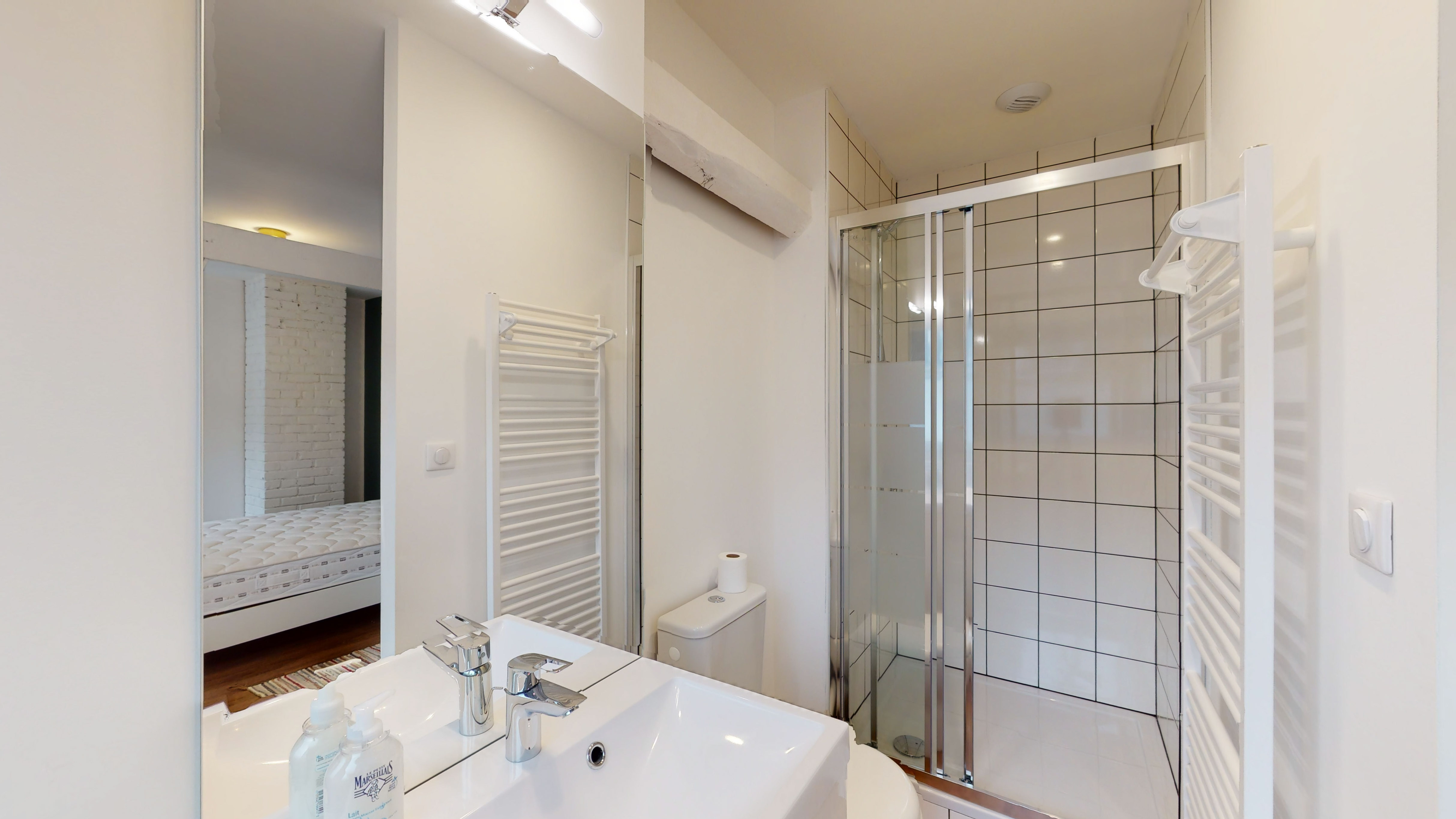  ARCHIVED - Room For One Person - 12  -  ARCHIVED - Monnier  - Gallery -  4