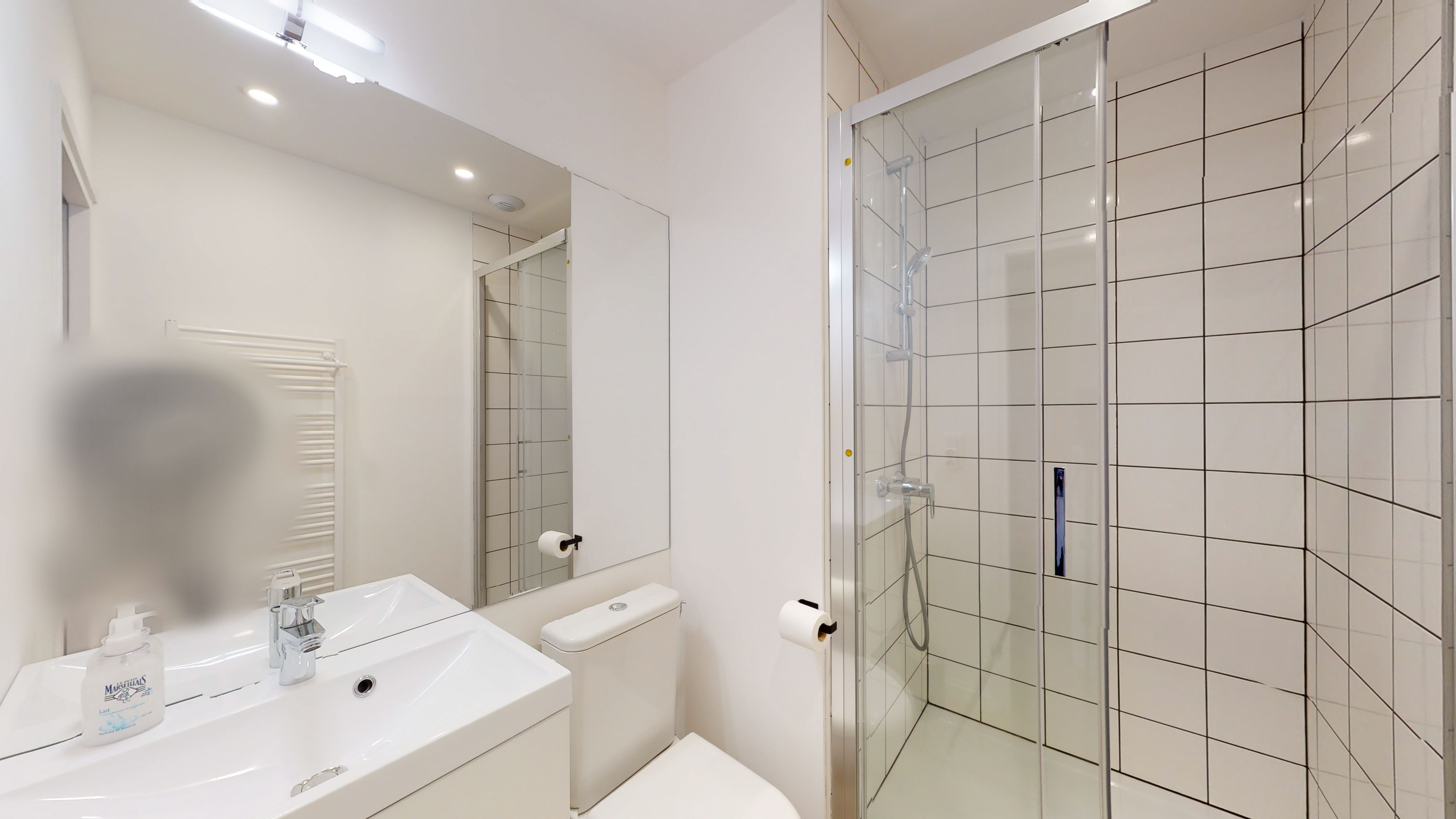  ARCHIVED - Room For One Person - 13  -  ARCHIVED - Monnier  - Gallery -  3