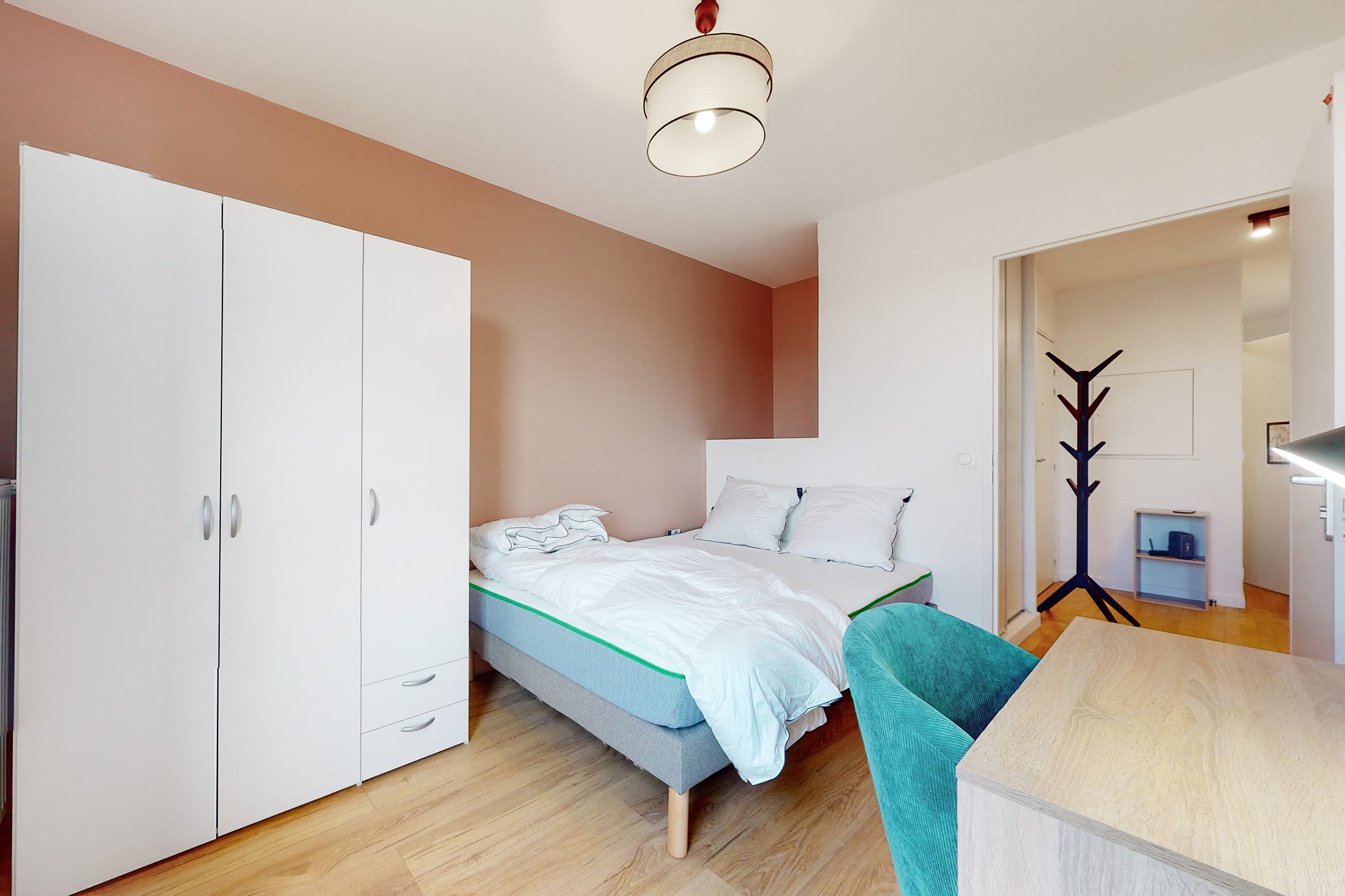  Room 3  -  Massy Magellan  - Gallery -  3